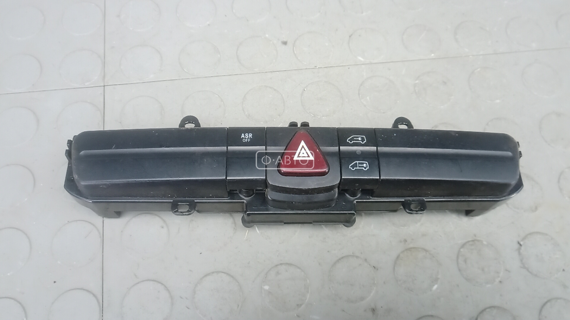 Кнопка аварийки