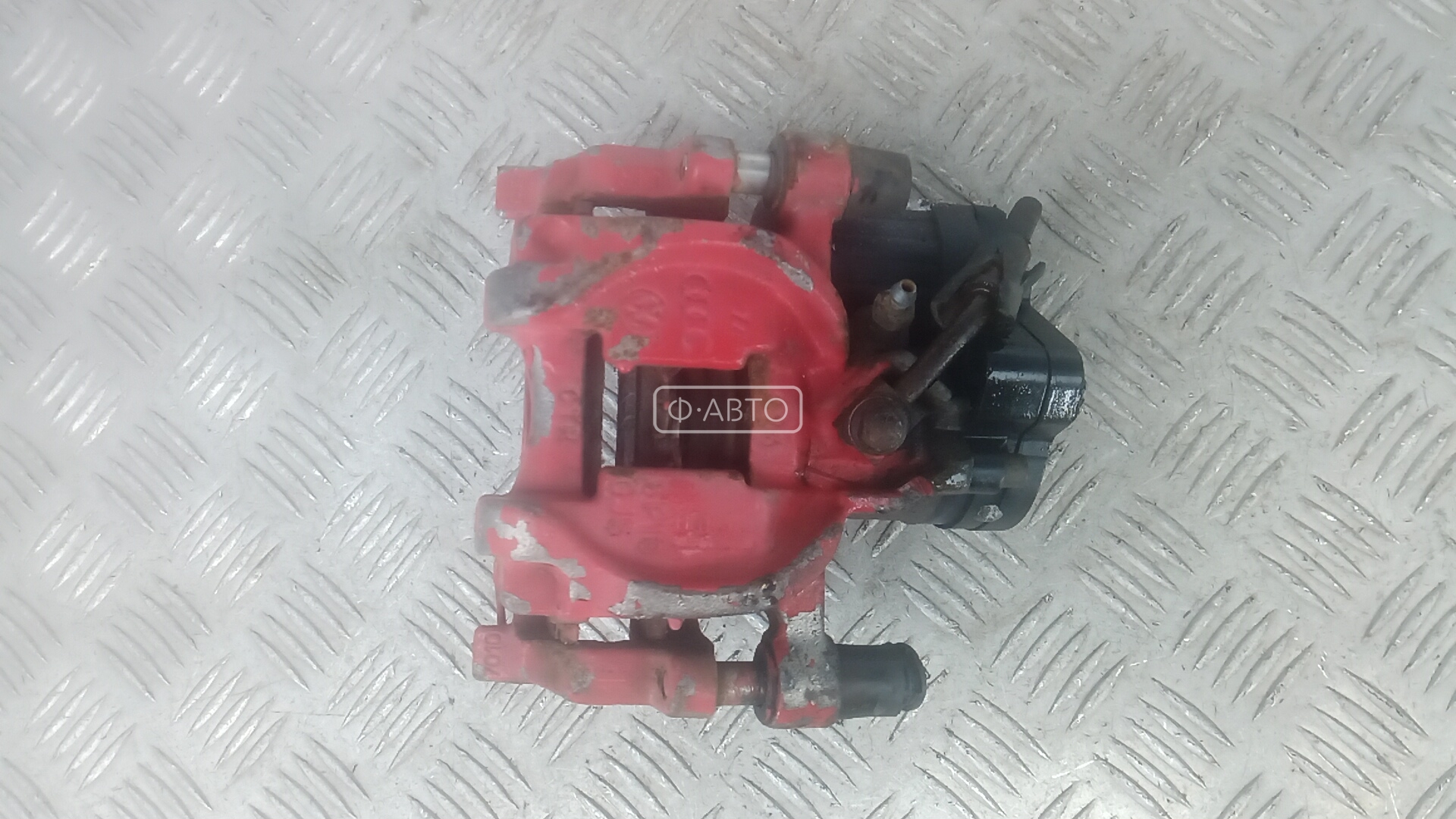 Суппорт тормозной задний правый