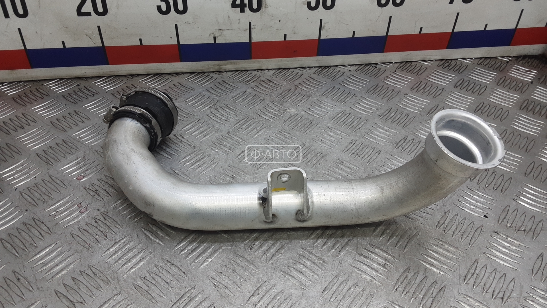 Патрубок интеркулера