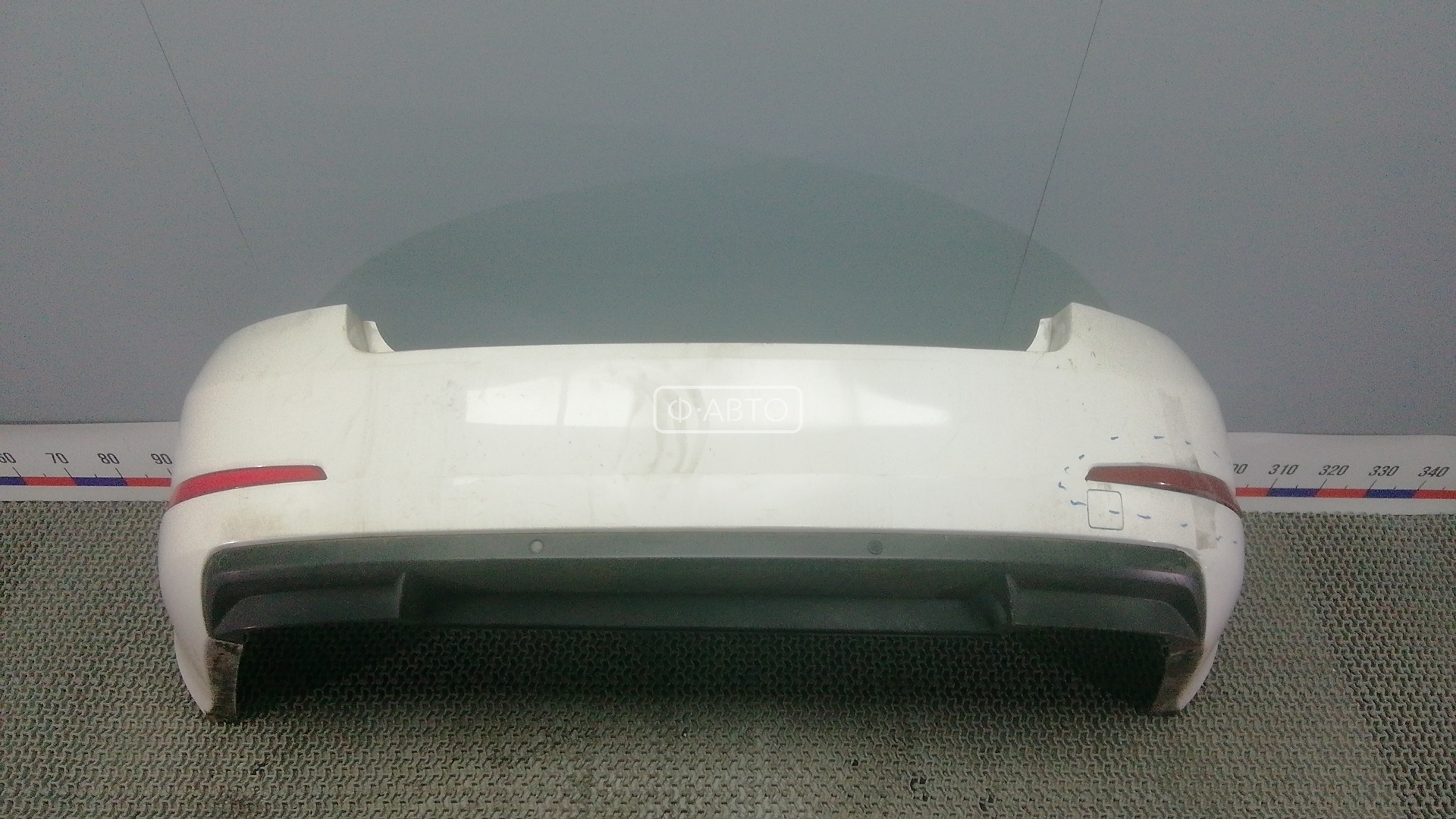 Бампер задний