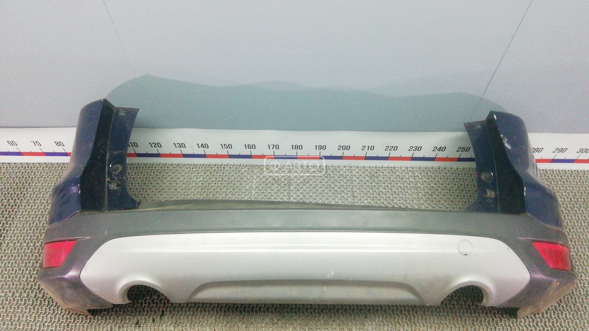 Бампер задний