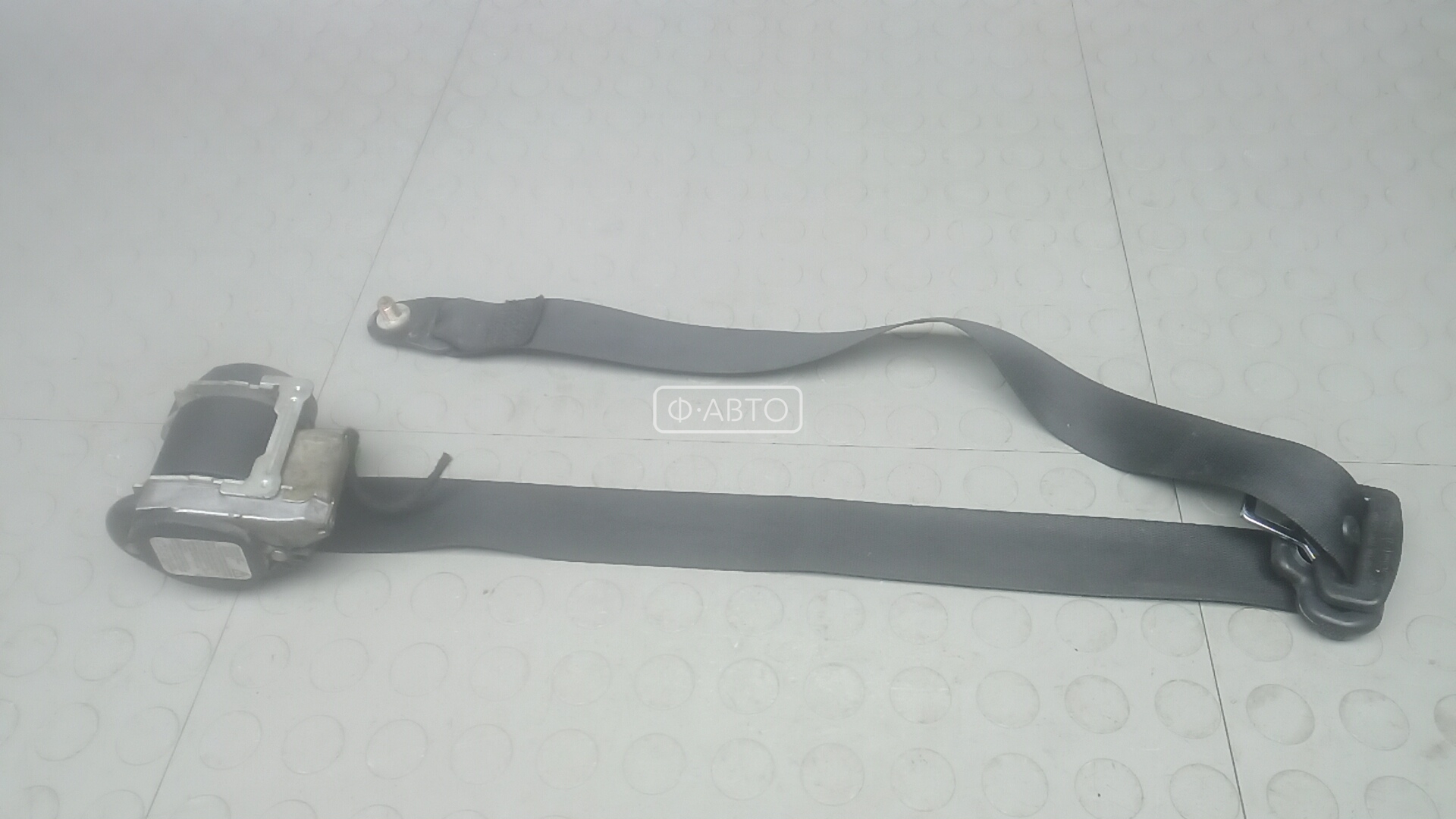 Ремень безопасности с пиропатроном сиденья переднего