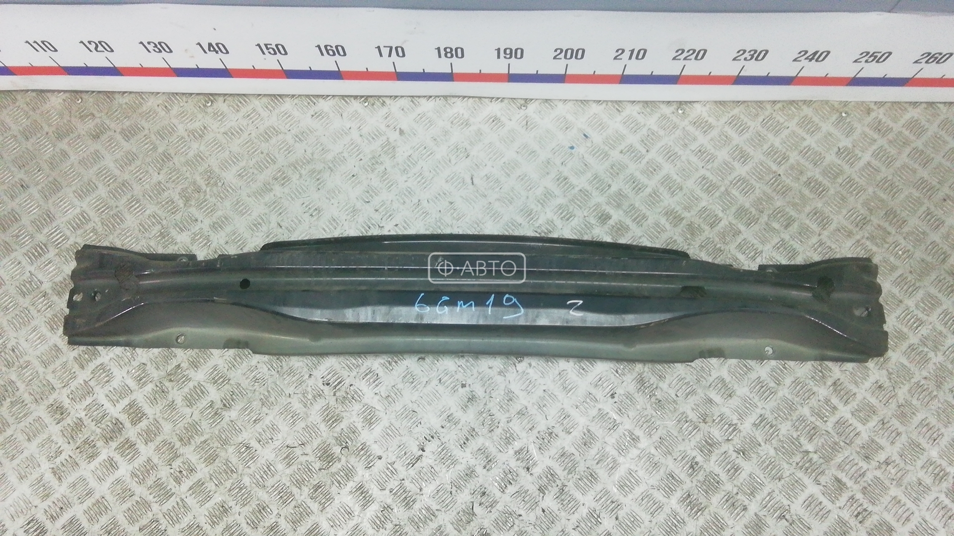 Усилитель бампера задний