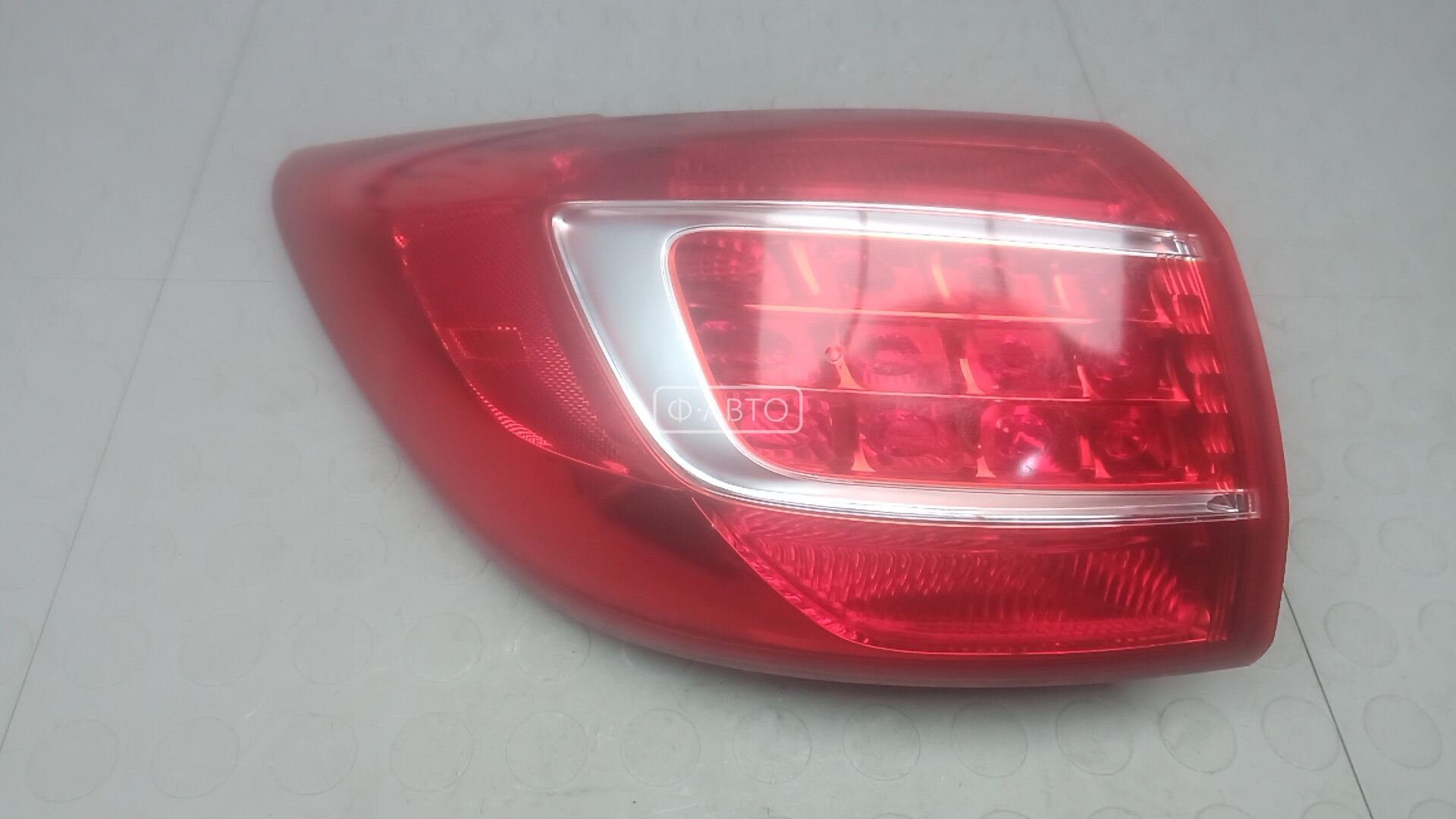 Фонарь задний левый