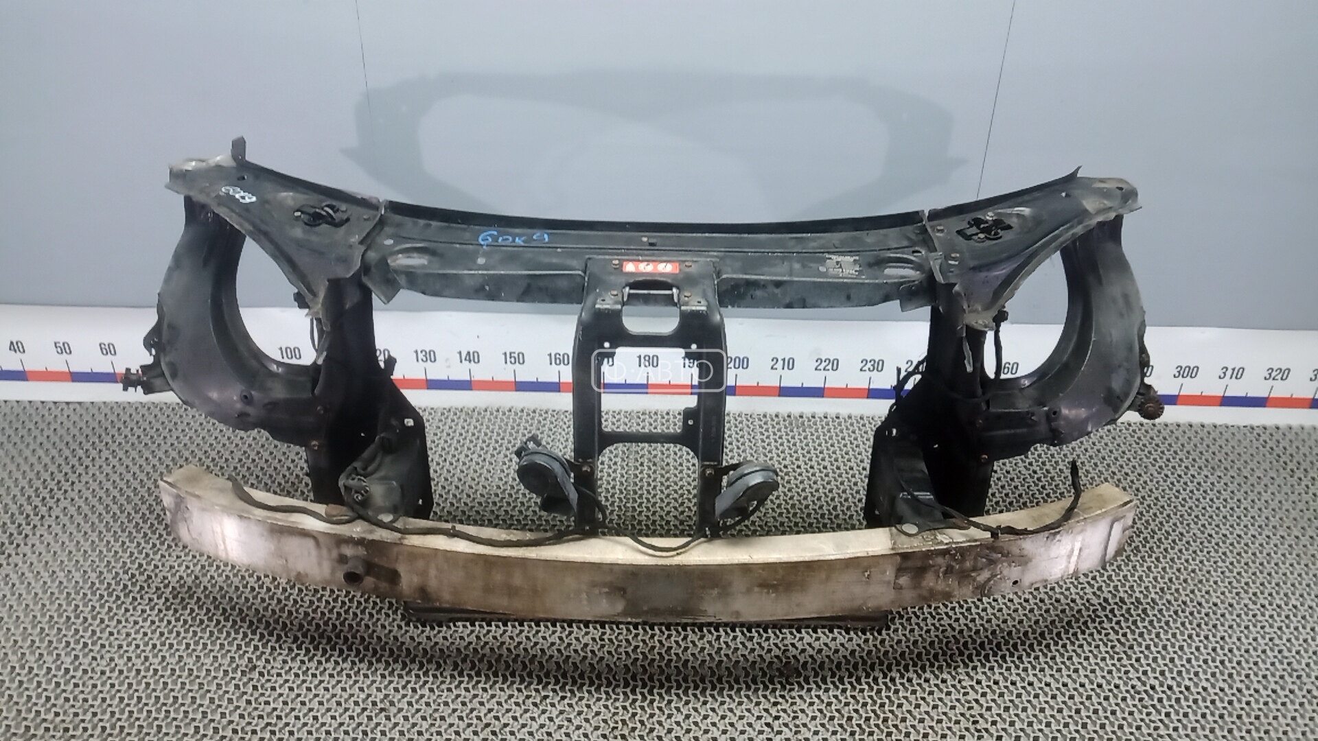 Передняя панель крепления облицовки (телевизор)