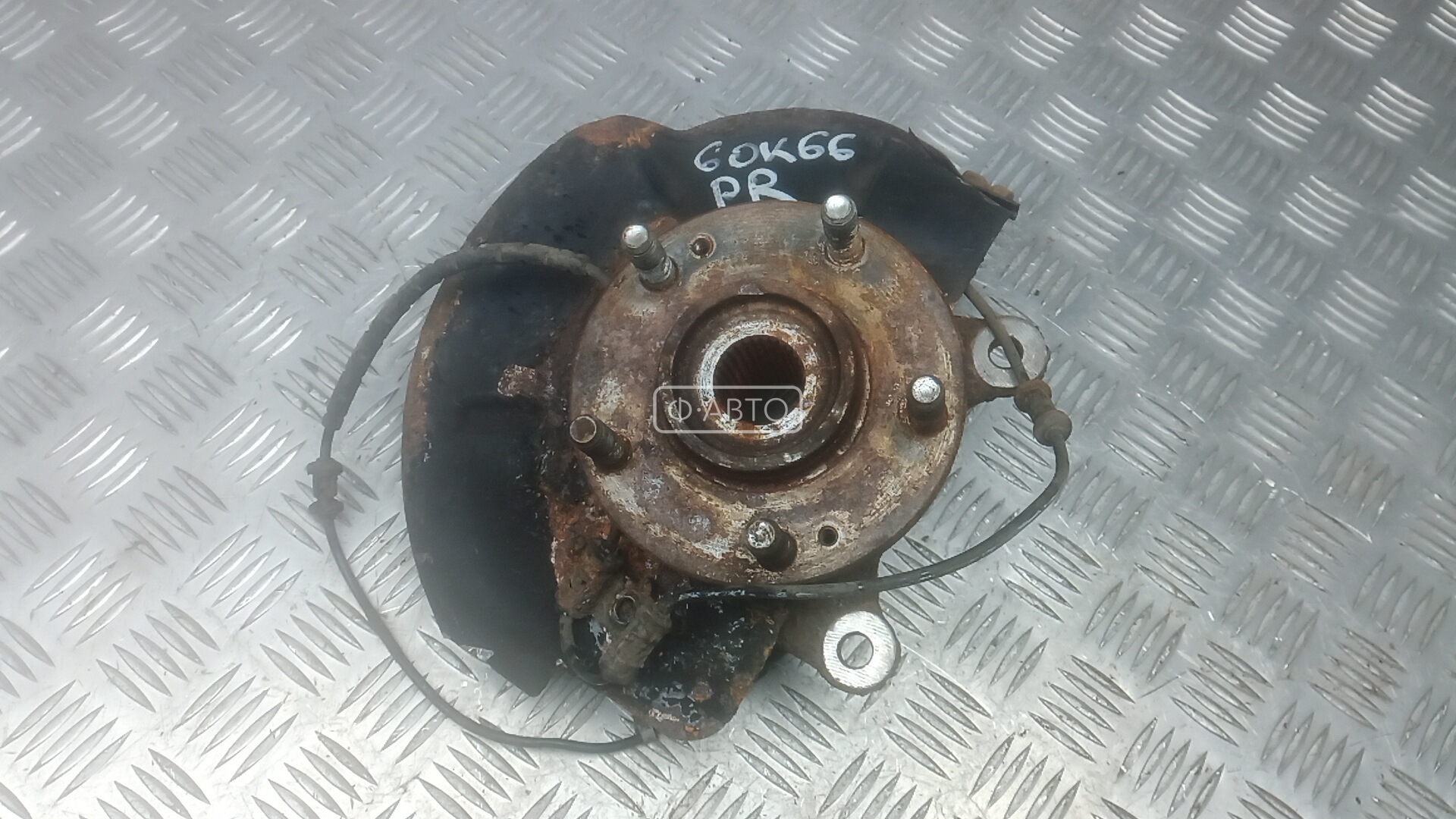 Ступица передняя правая