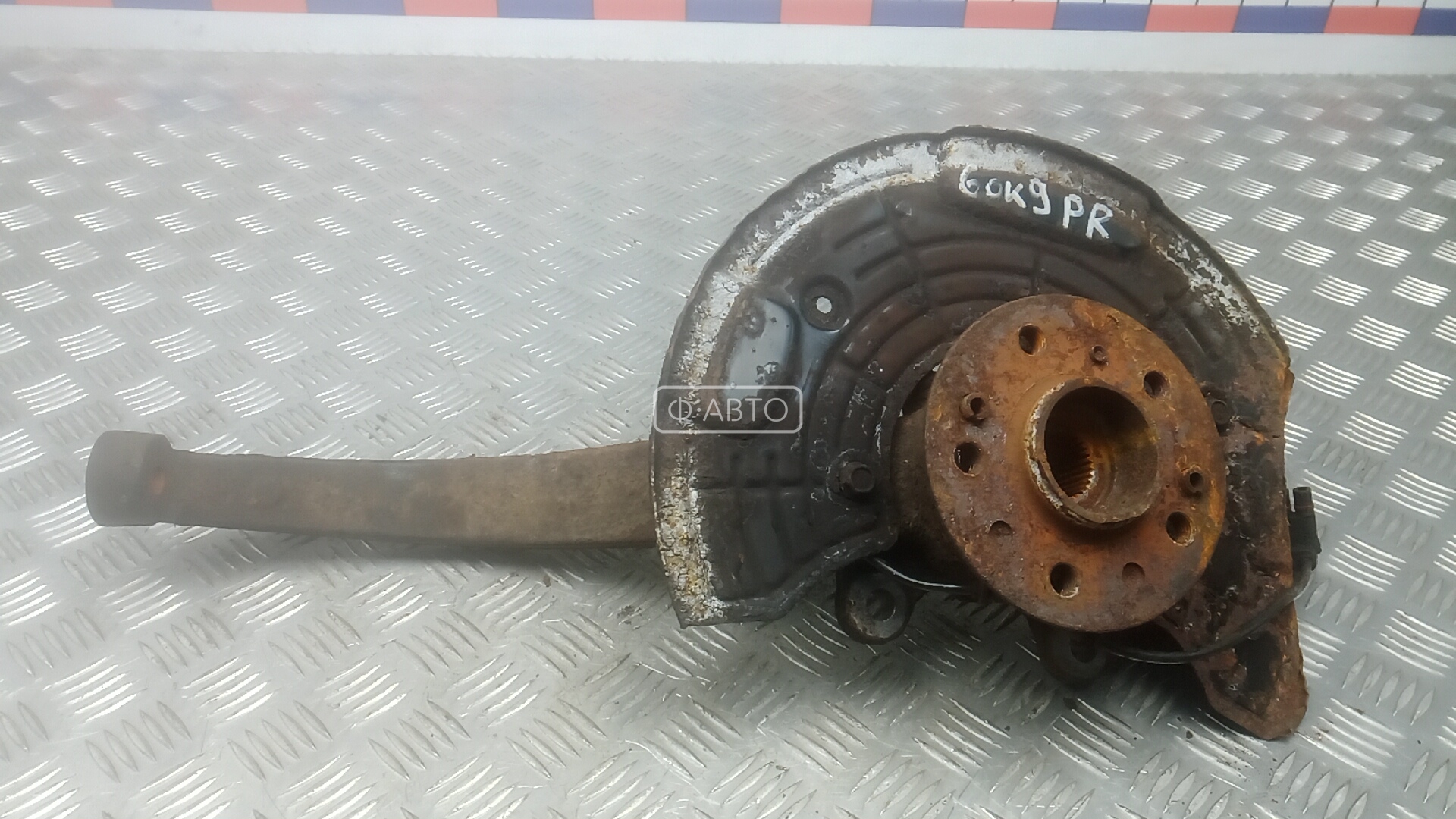 Ступица передняя правая