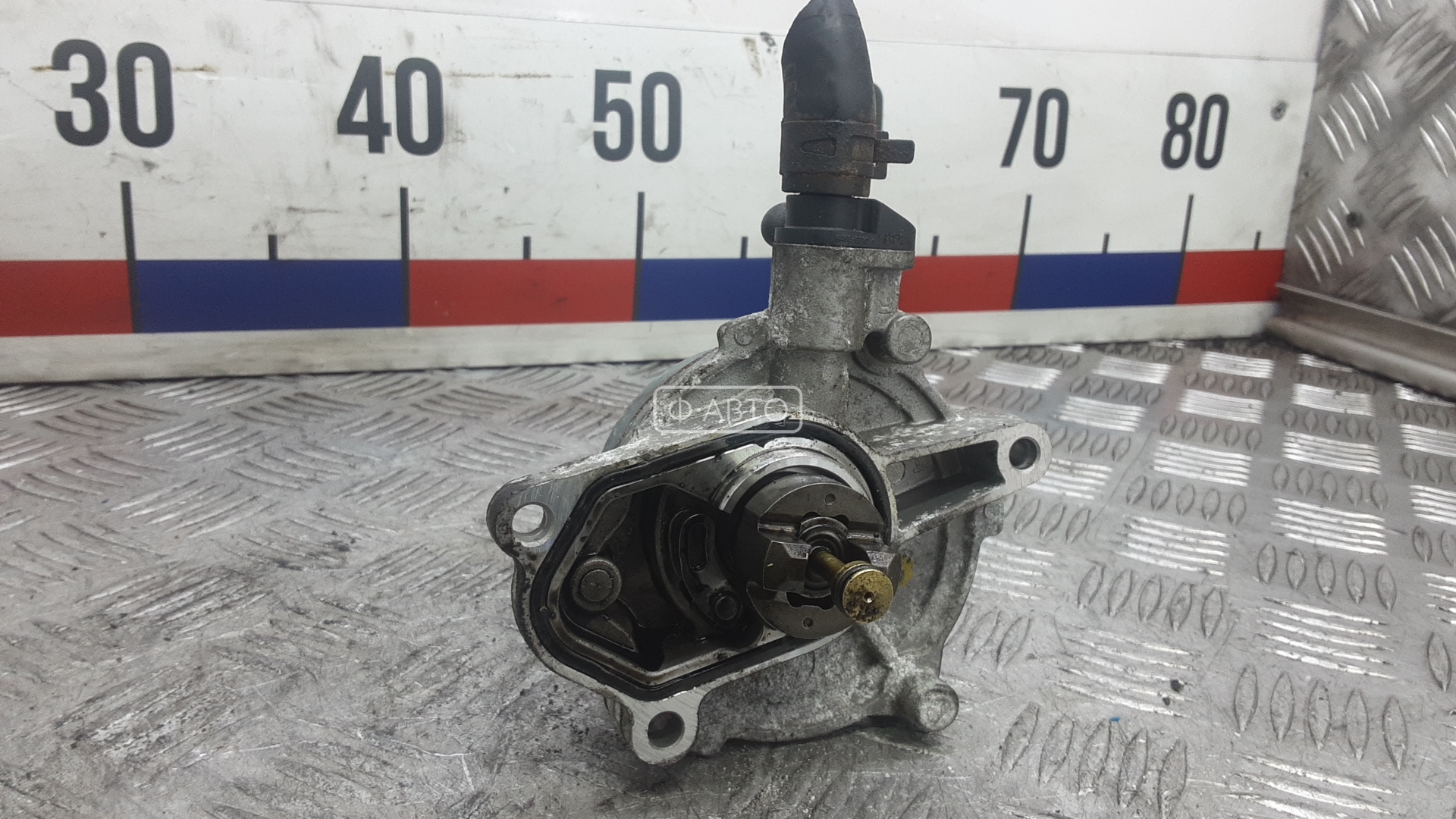 Насос вакуумный