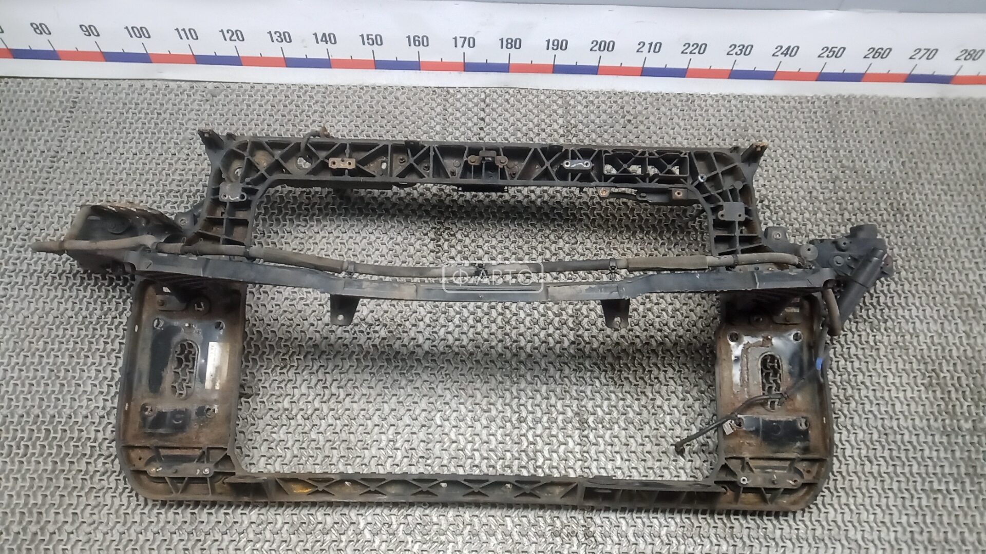 Передняя панель крепления облицовки (телевизор)