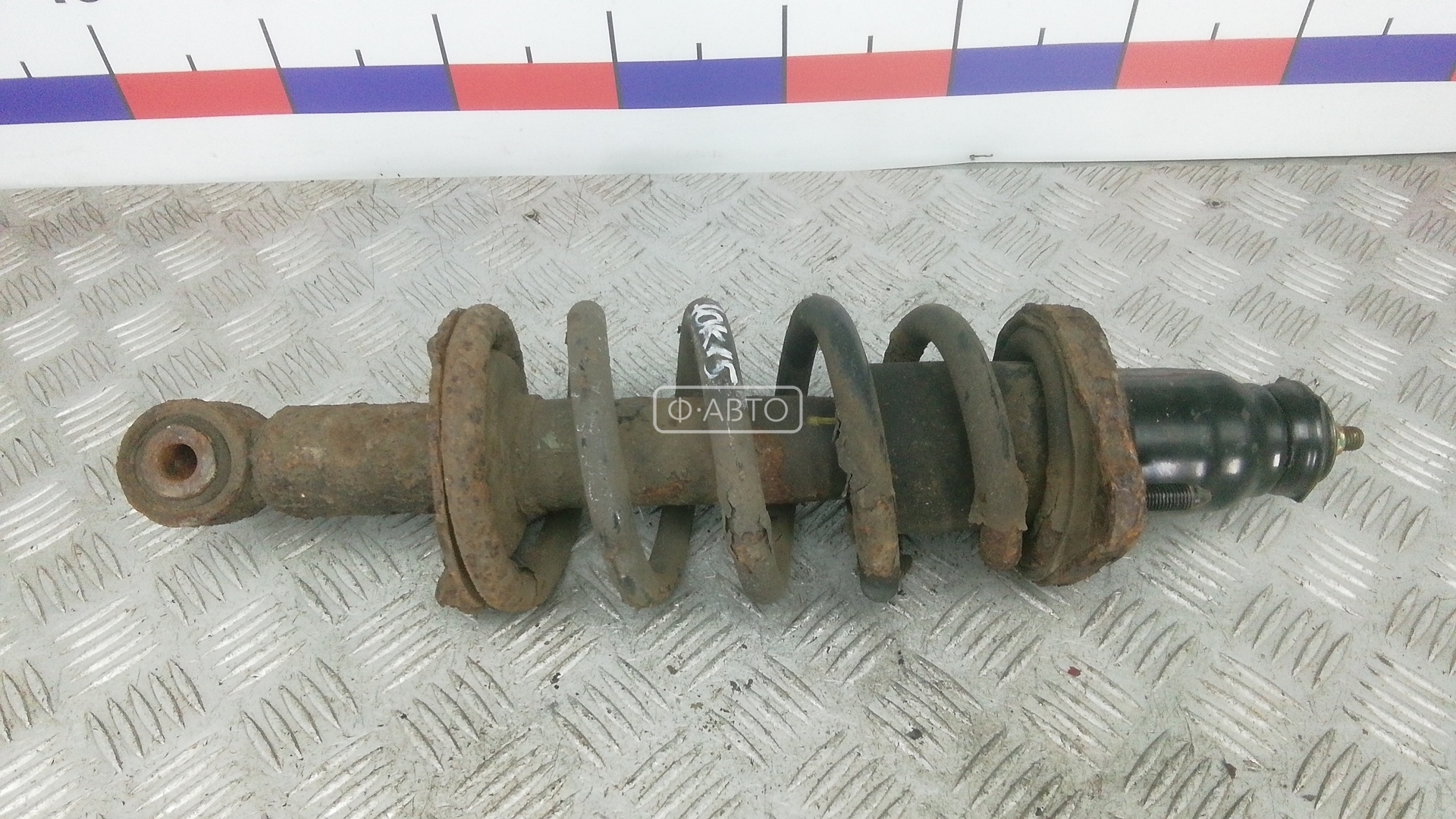 Стойка задняя левая