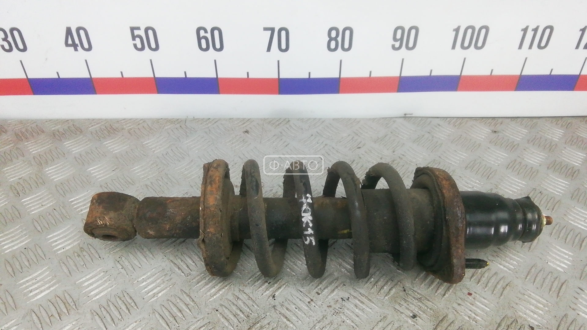 Стойка задняя правая