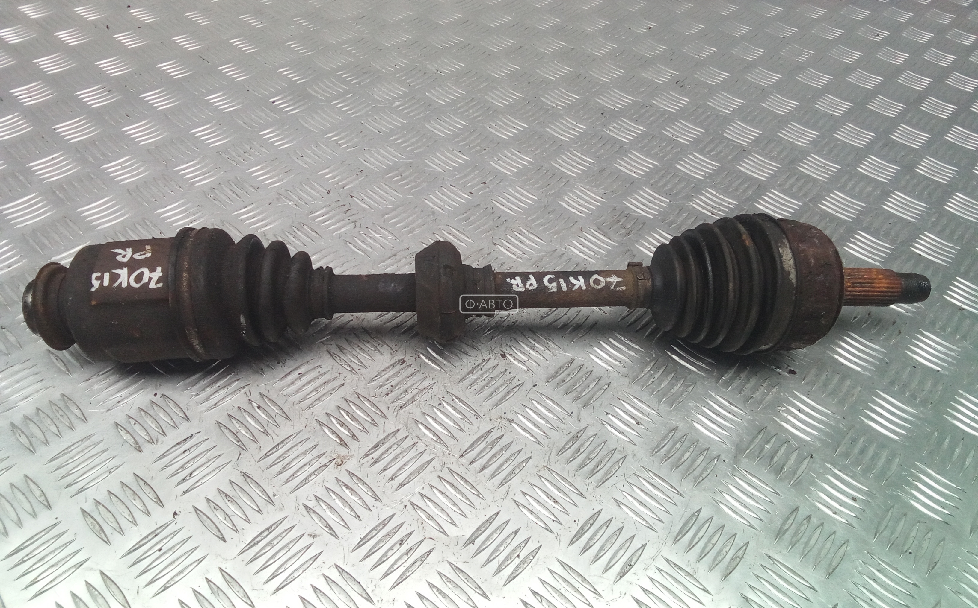 Привод передний правый