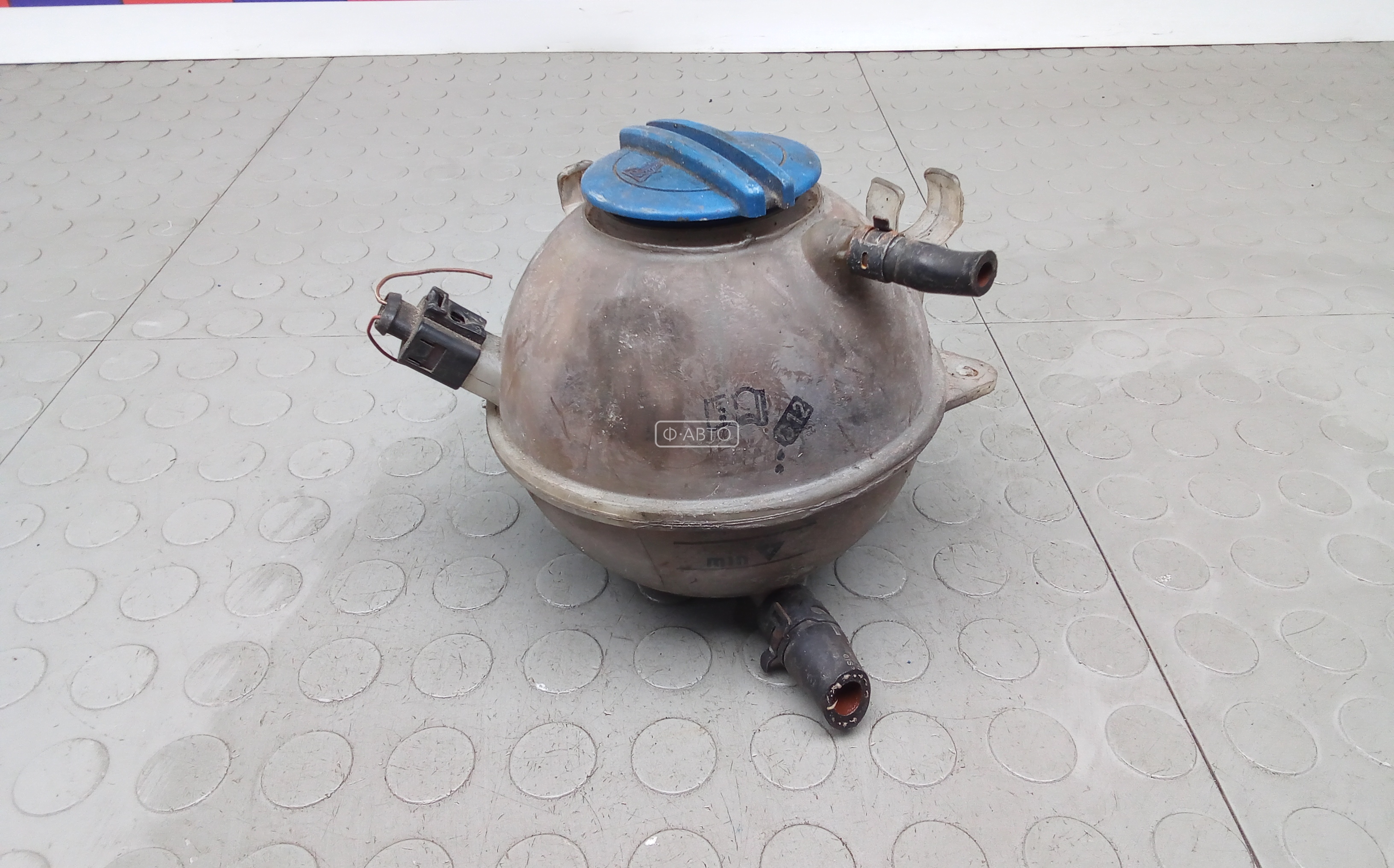 Бачок расширительный