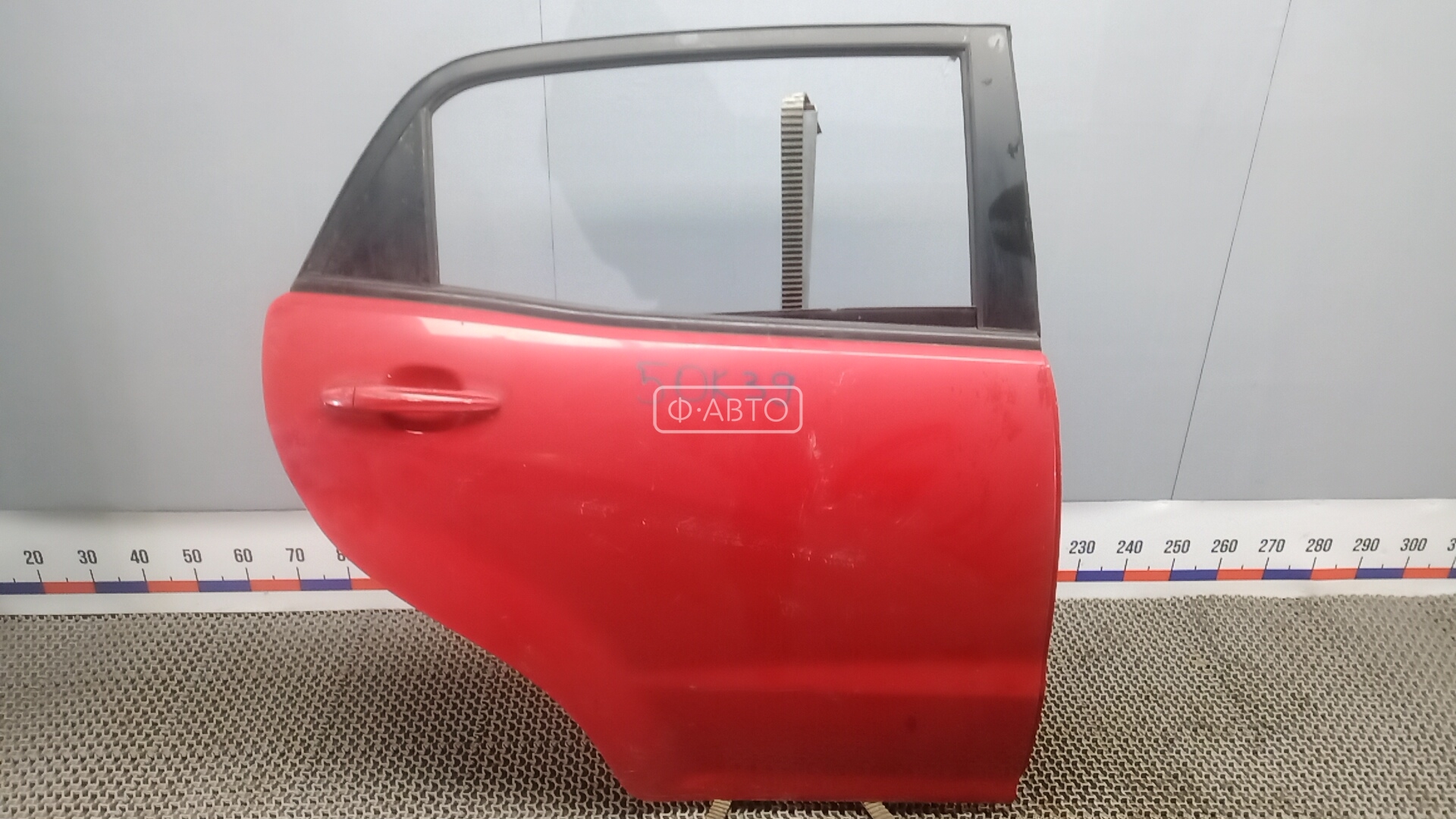 Дверь задняя правая