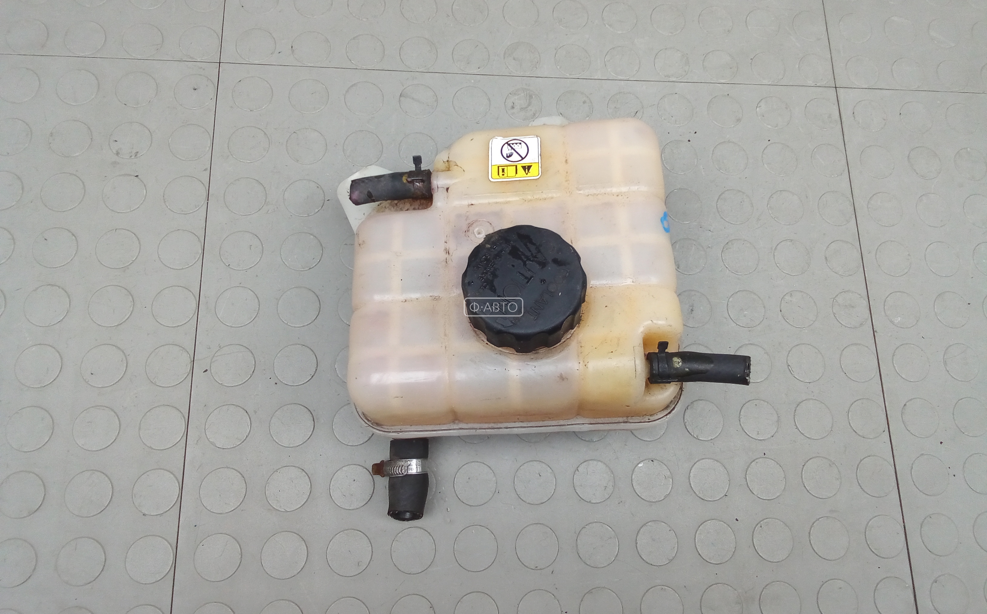 Бачок расширительный