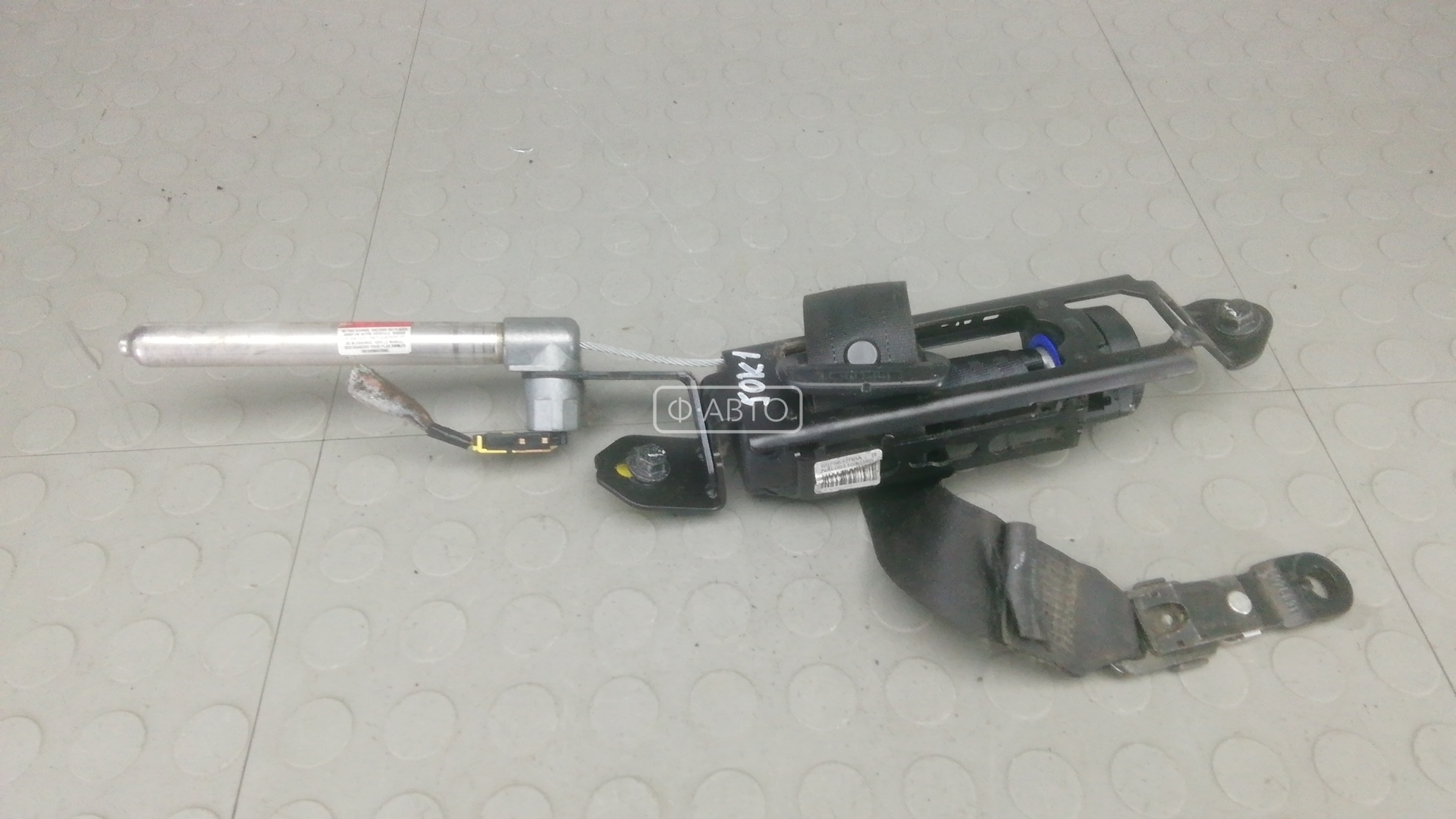 Ремень безопасности с пиропатроном сиденья переднего