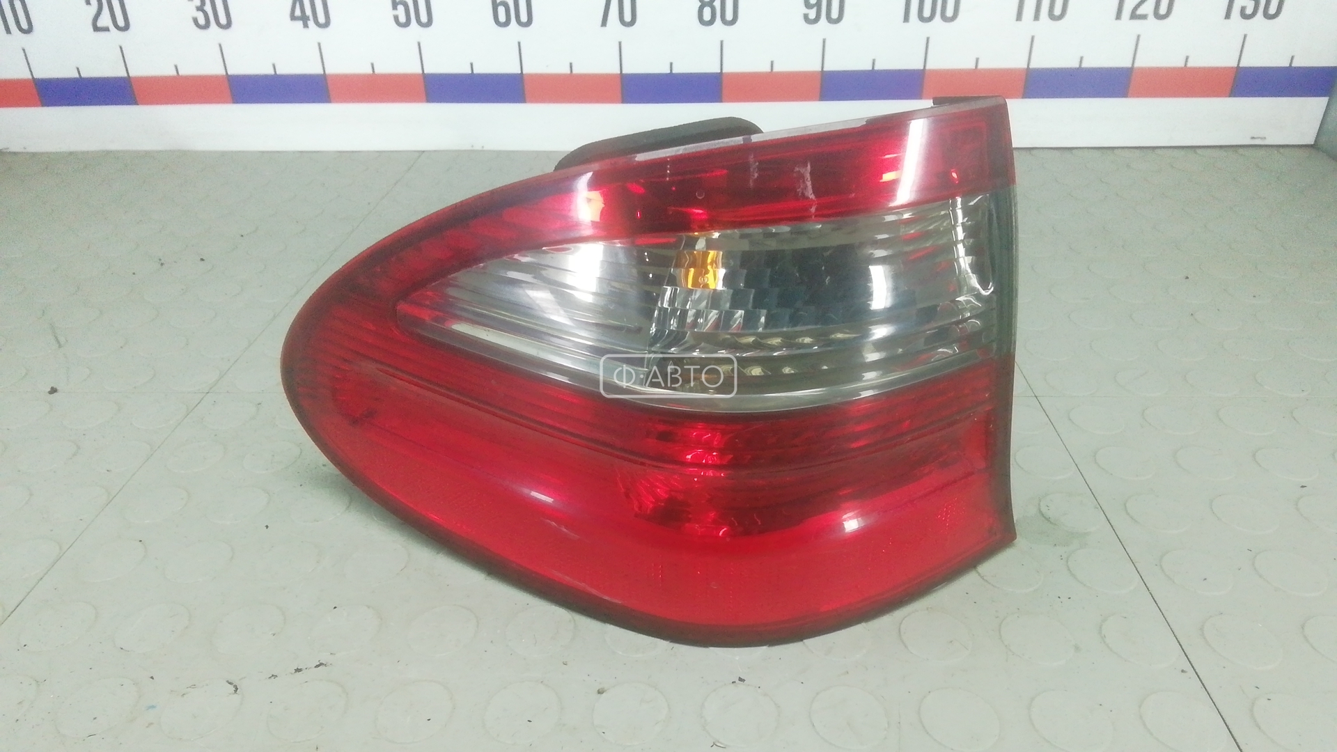 Фонарь задний левый