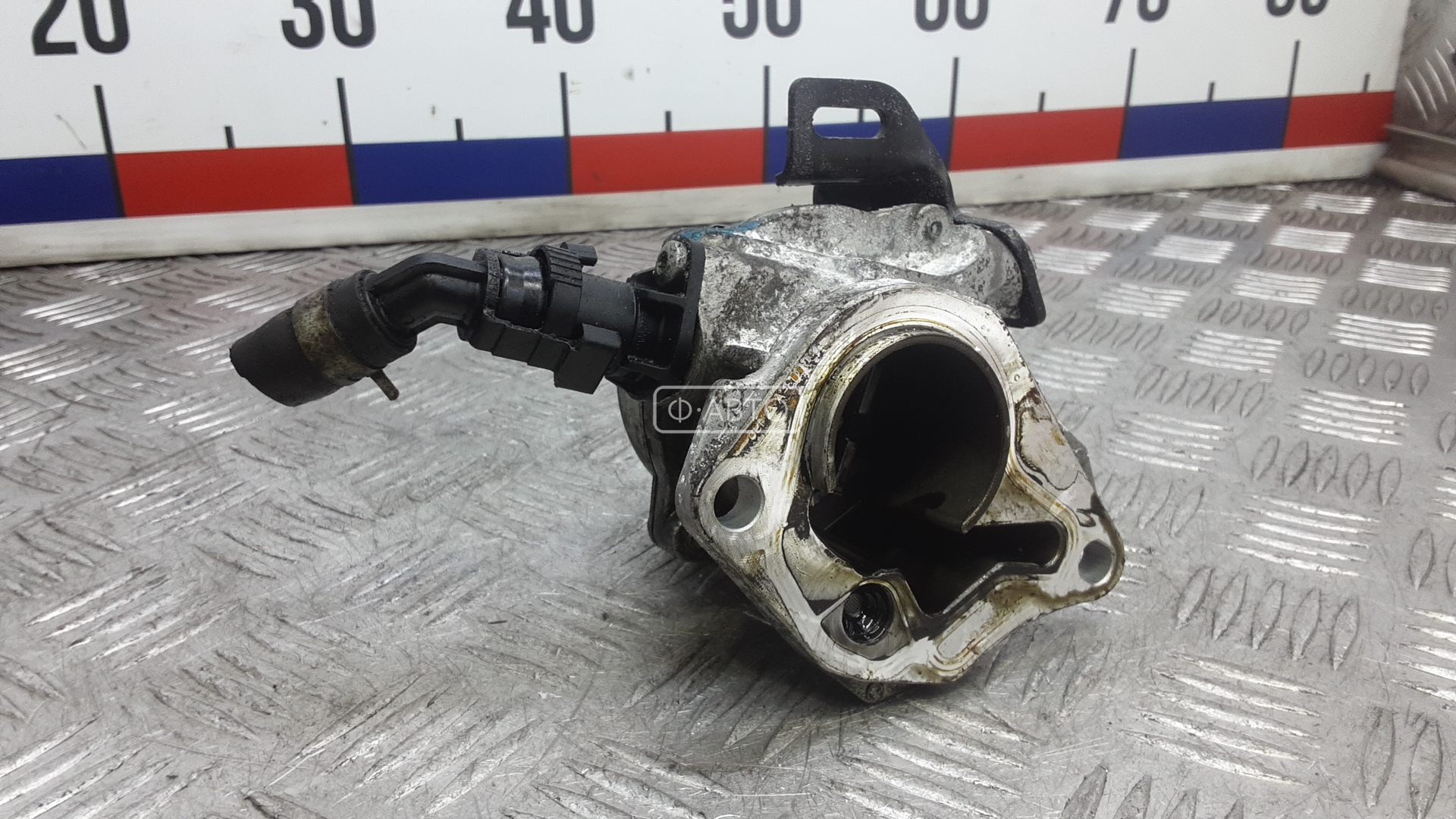 Насос вакуумный