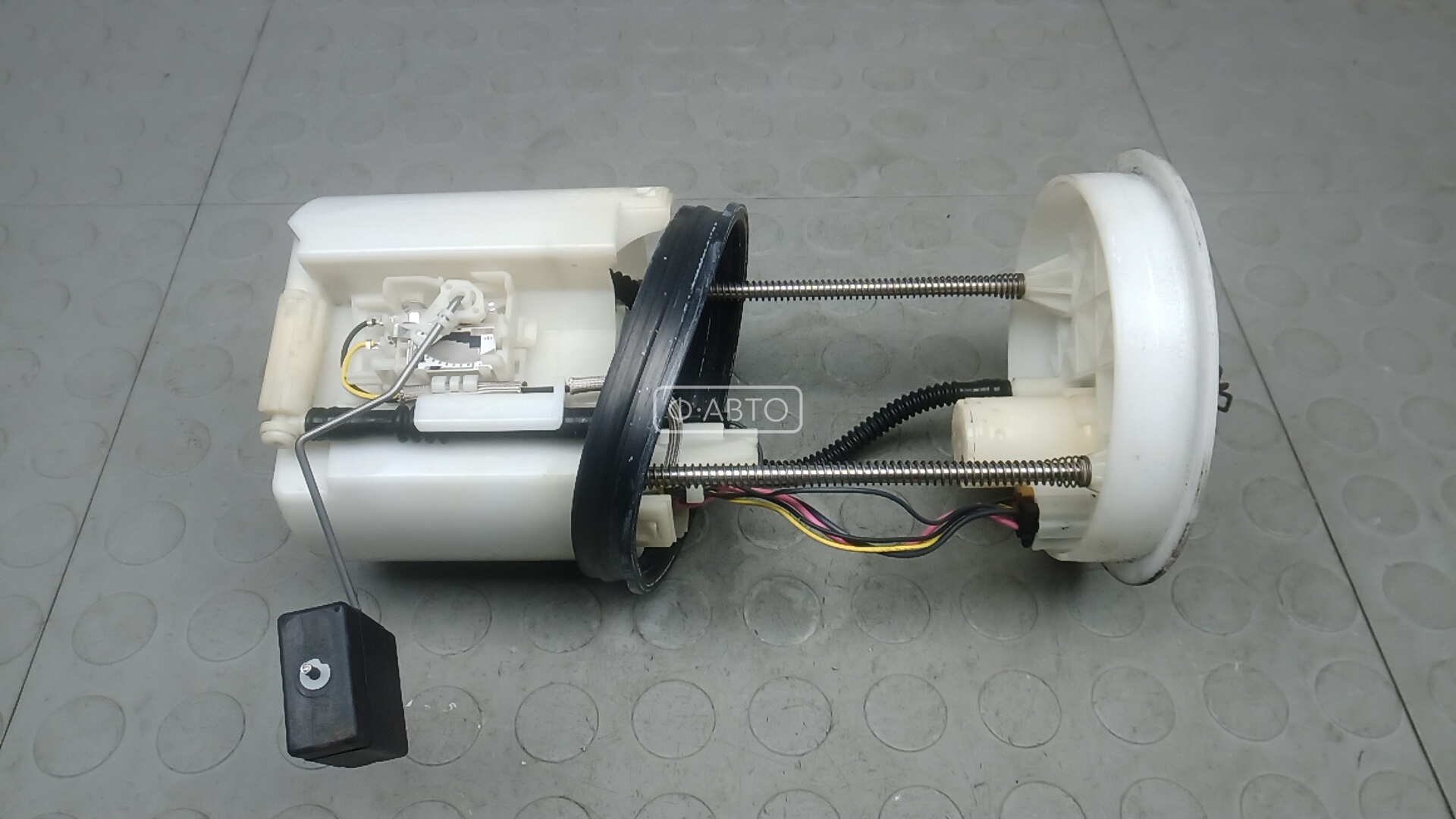 Насос топливный электрический