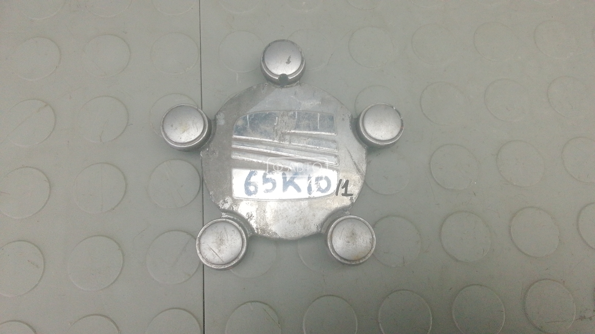 Колпачок колесный