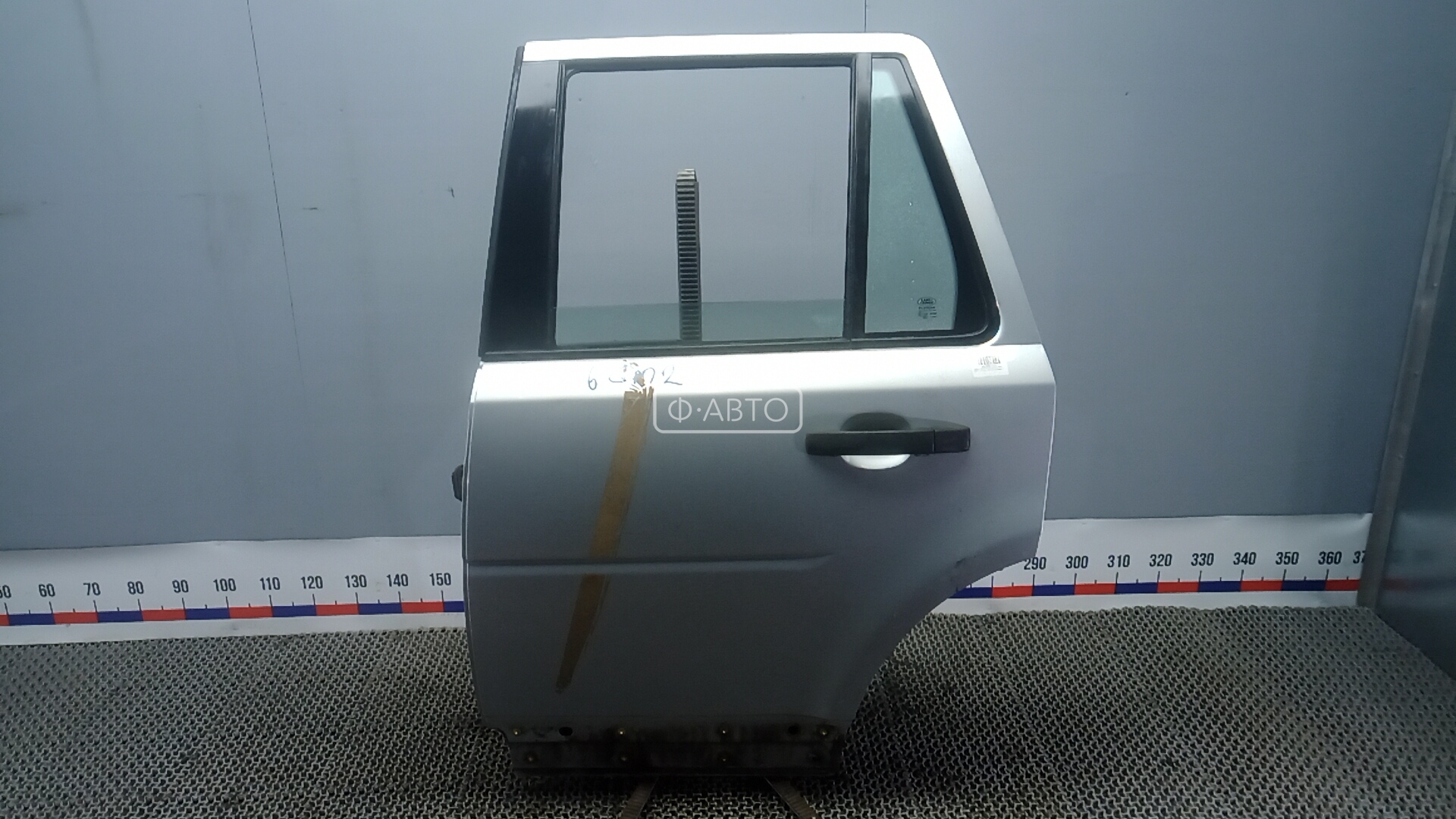 Дверь задняя левая