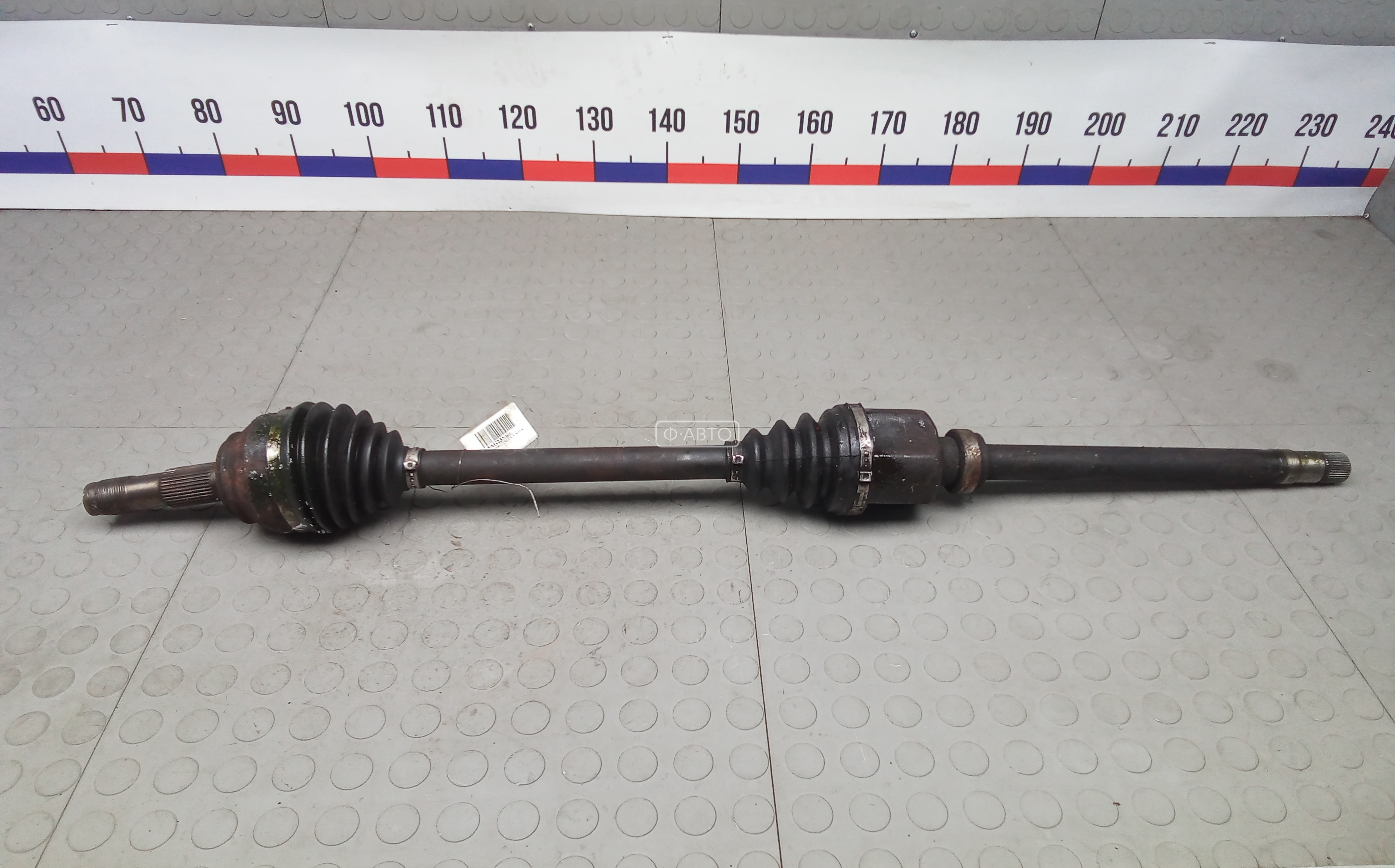 Привод передний правый