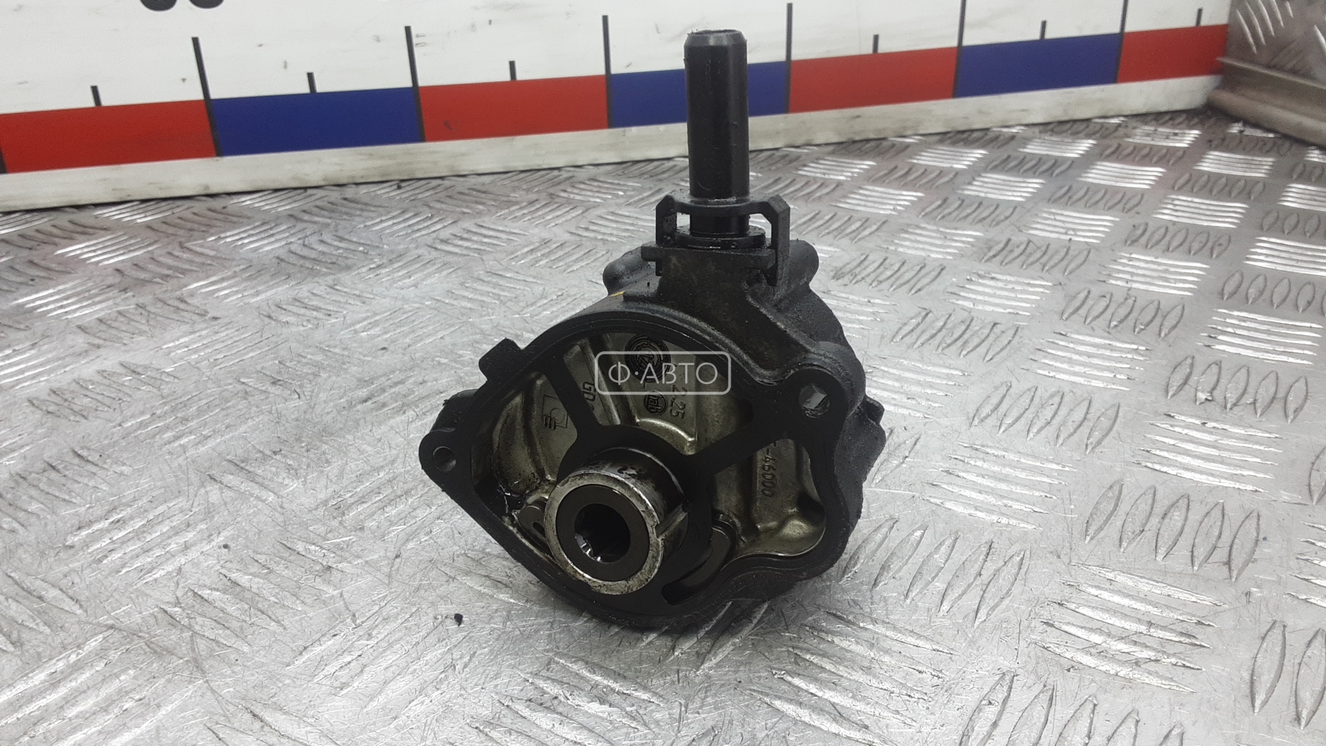 Насос вакуумный