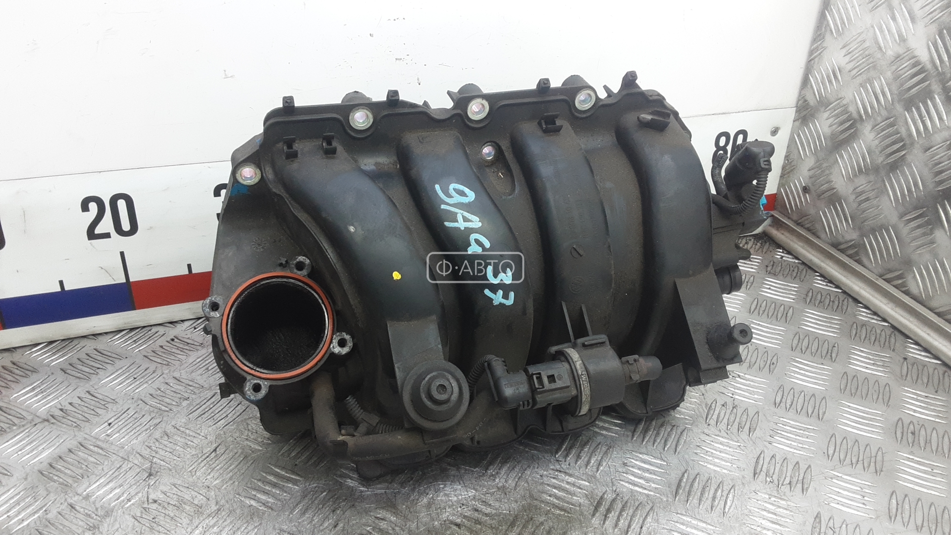 Впускной коллектор бензиновый