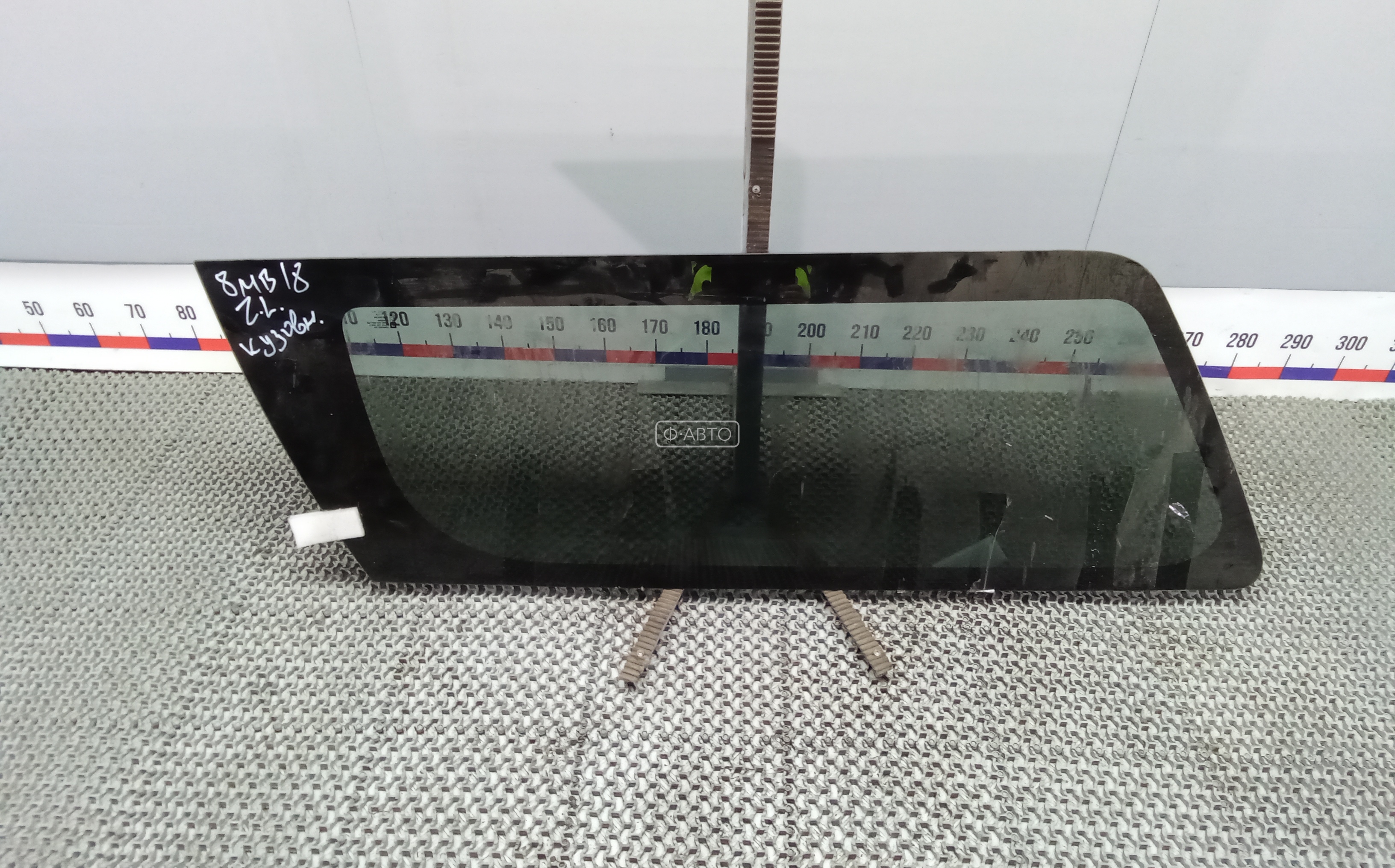 Стекло кузова боковое заднее левое