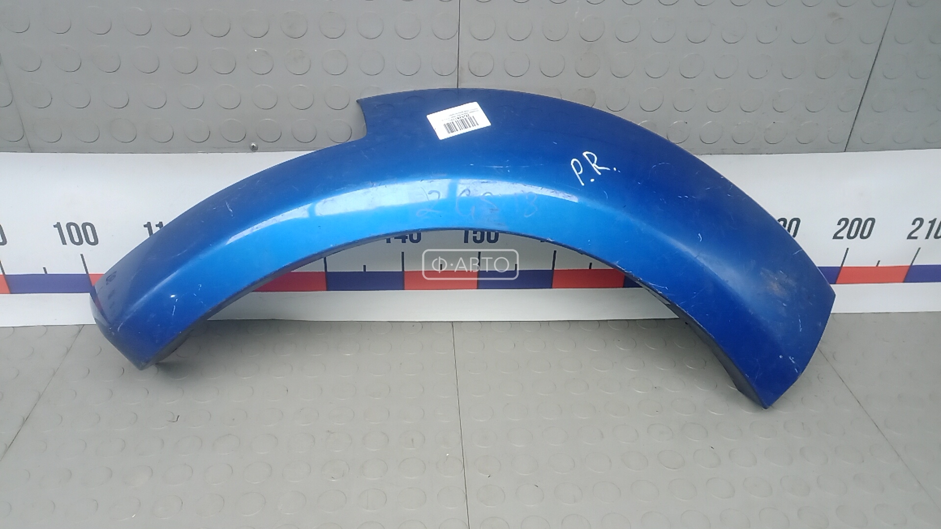 Молдинг крыла переднего правого