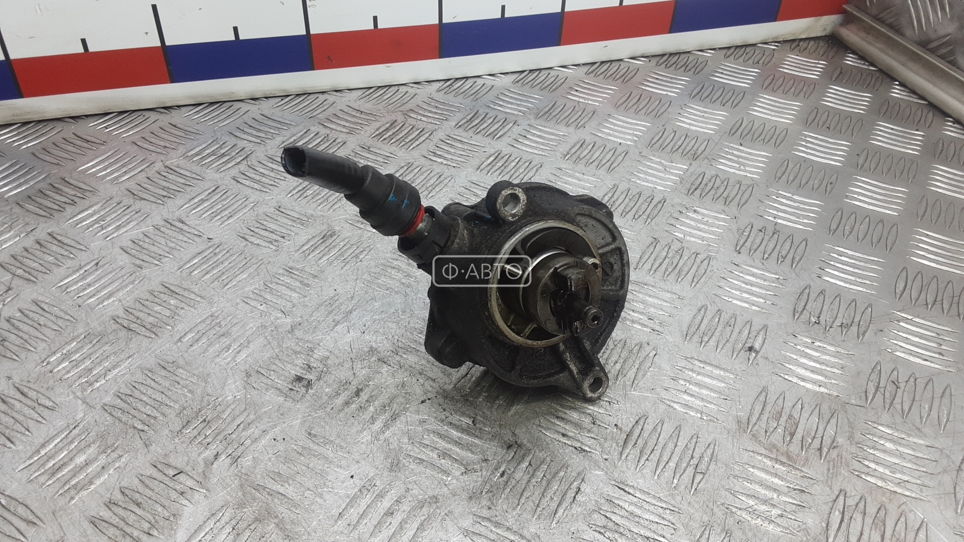 Насос вакуумный