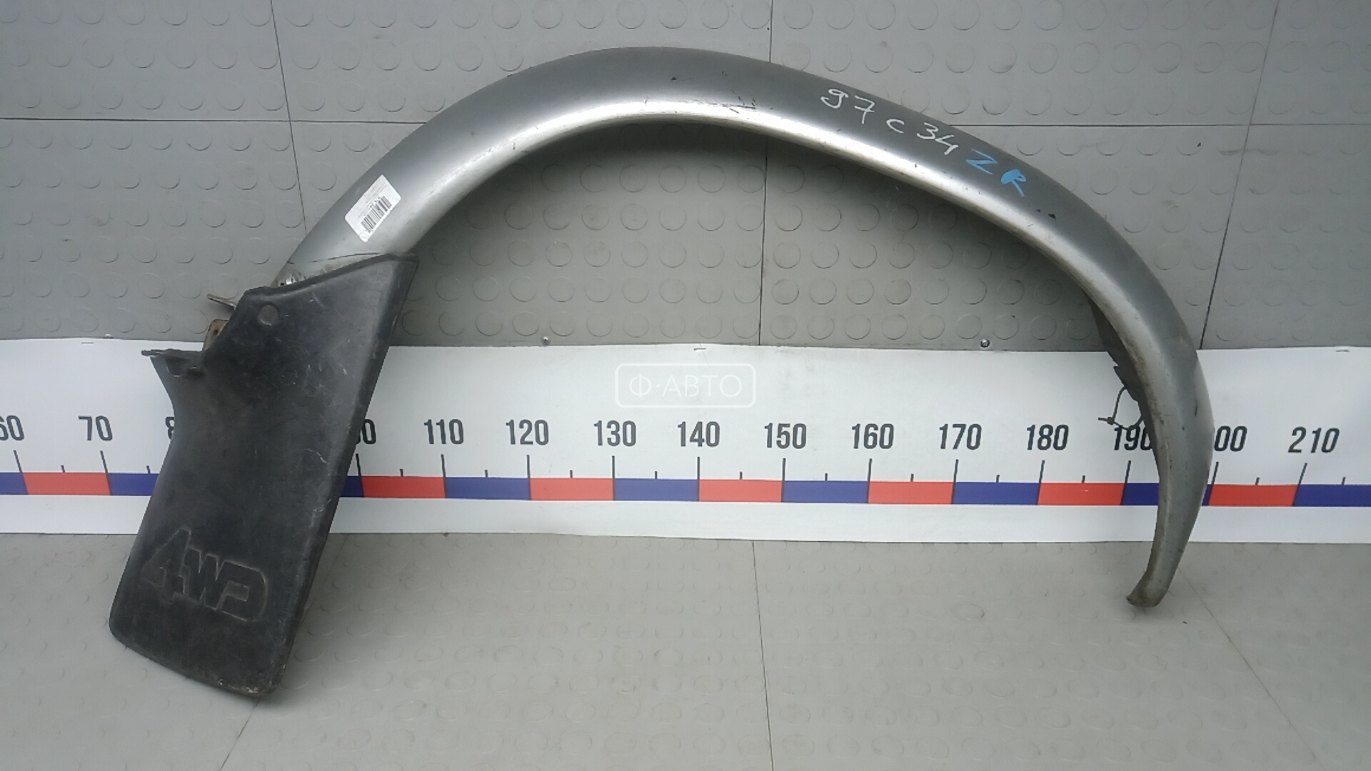Молдинг крыла заднего правого