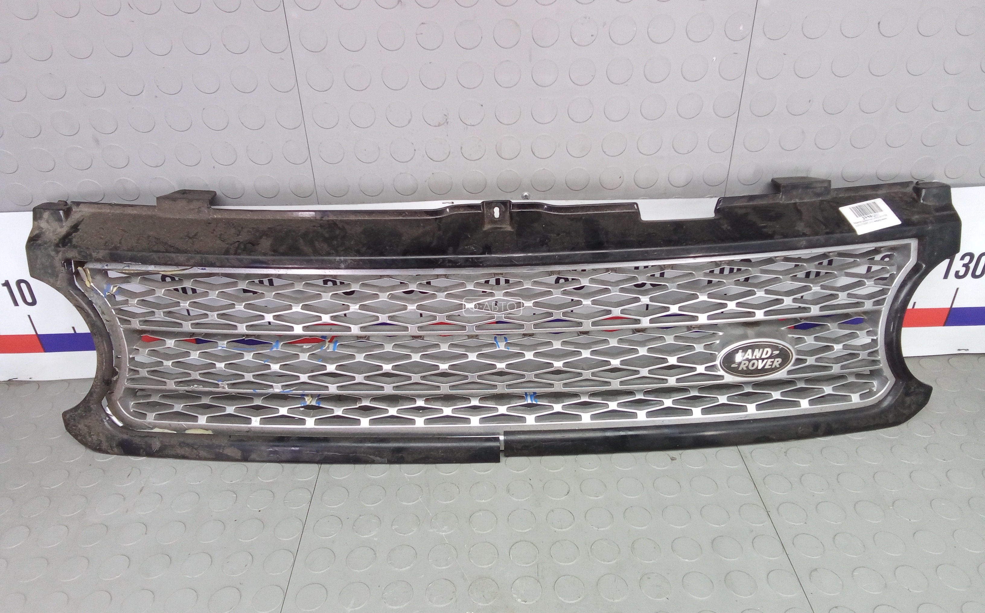 Решетка радиатора LAND ROVER DISCOVERY