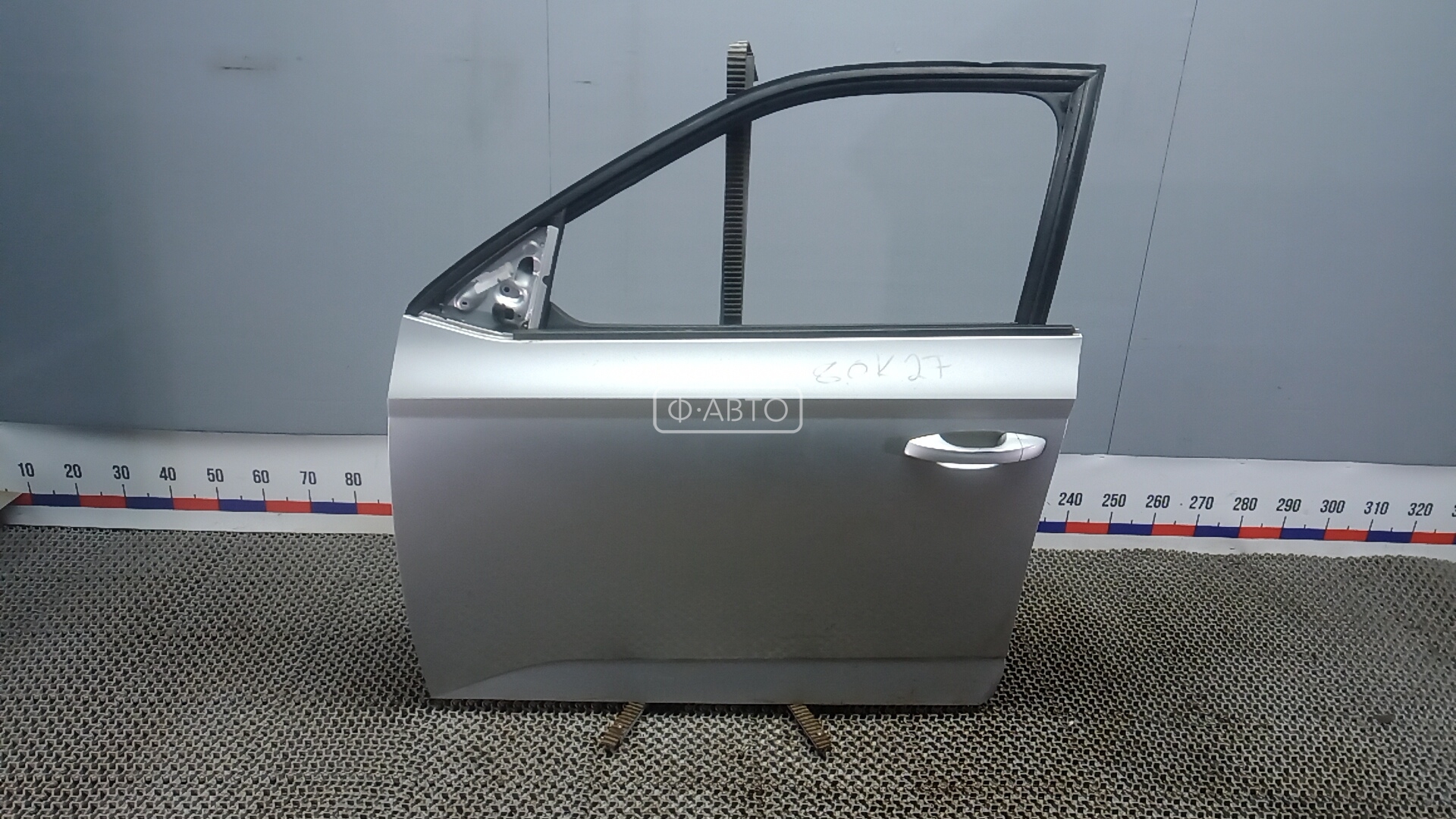 Дверь передняя левая