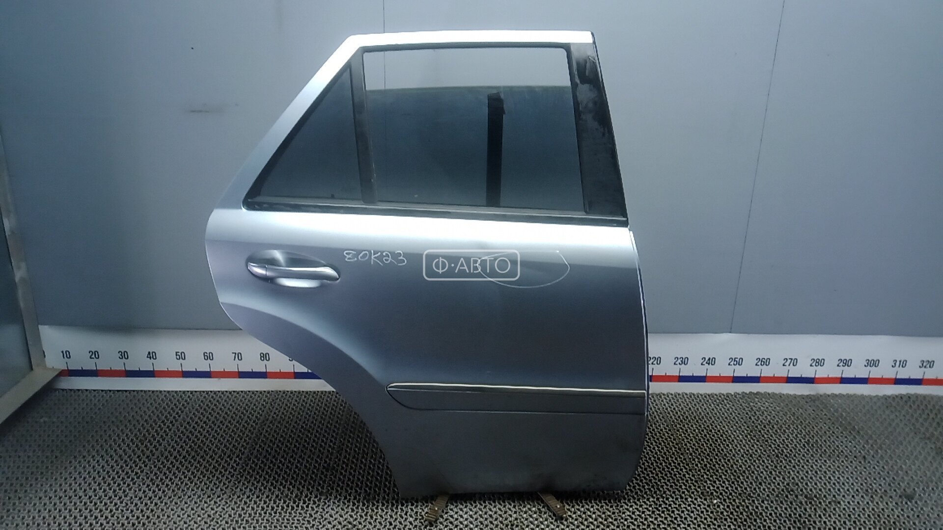 Дверь задняя правая