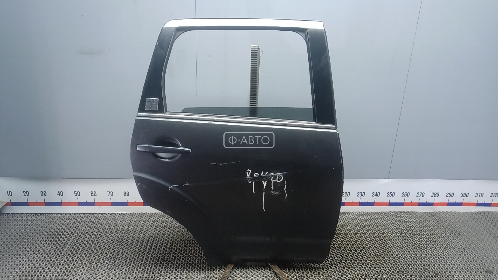 Дверь задняя правая