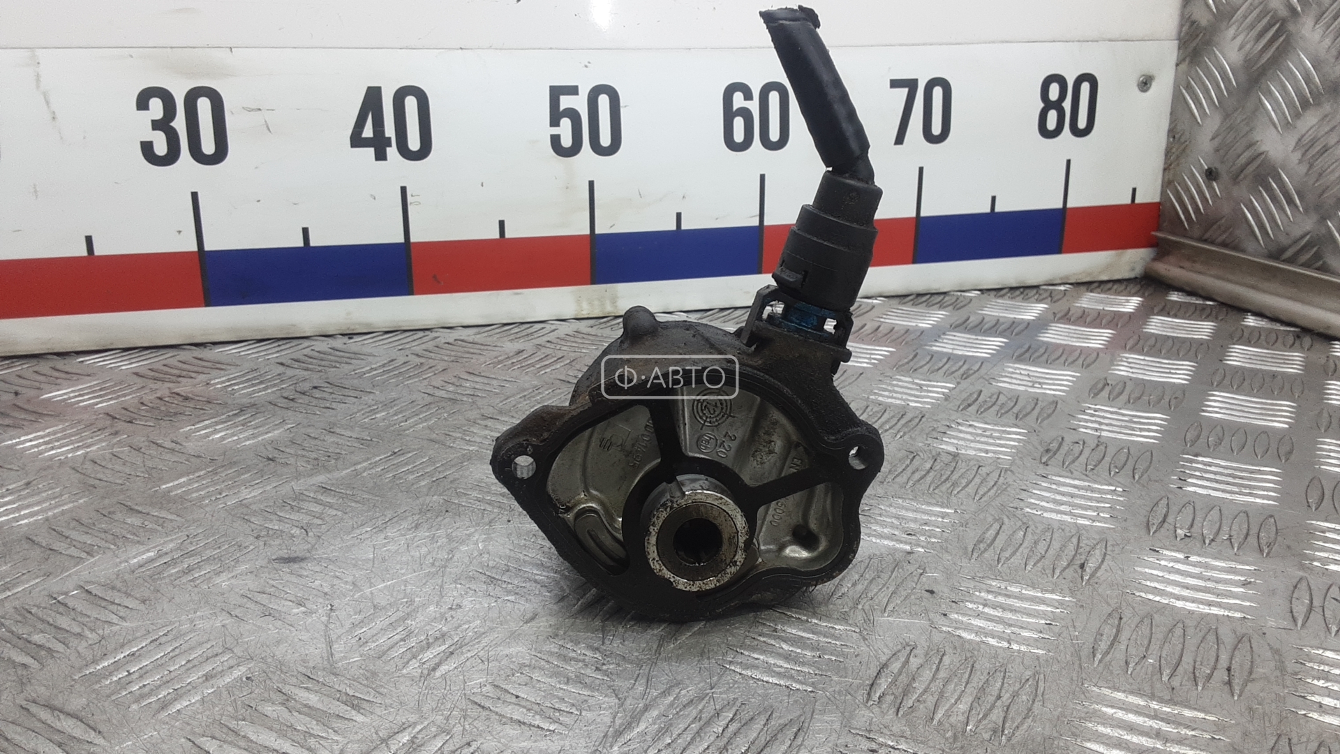 Насос вакуумный