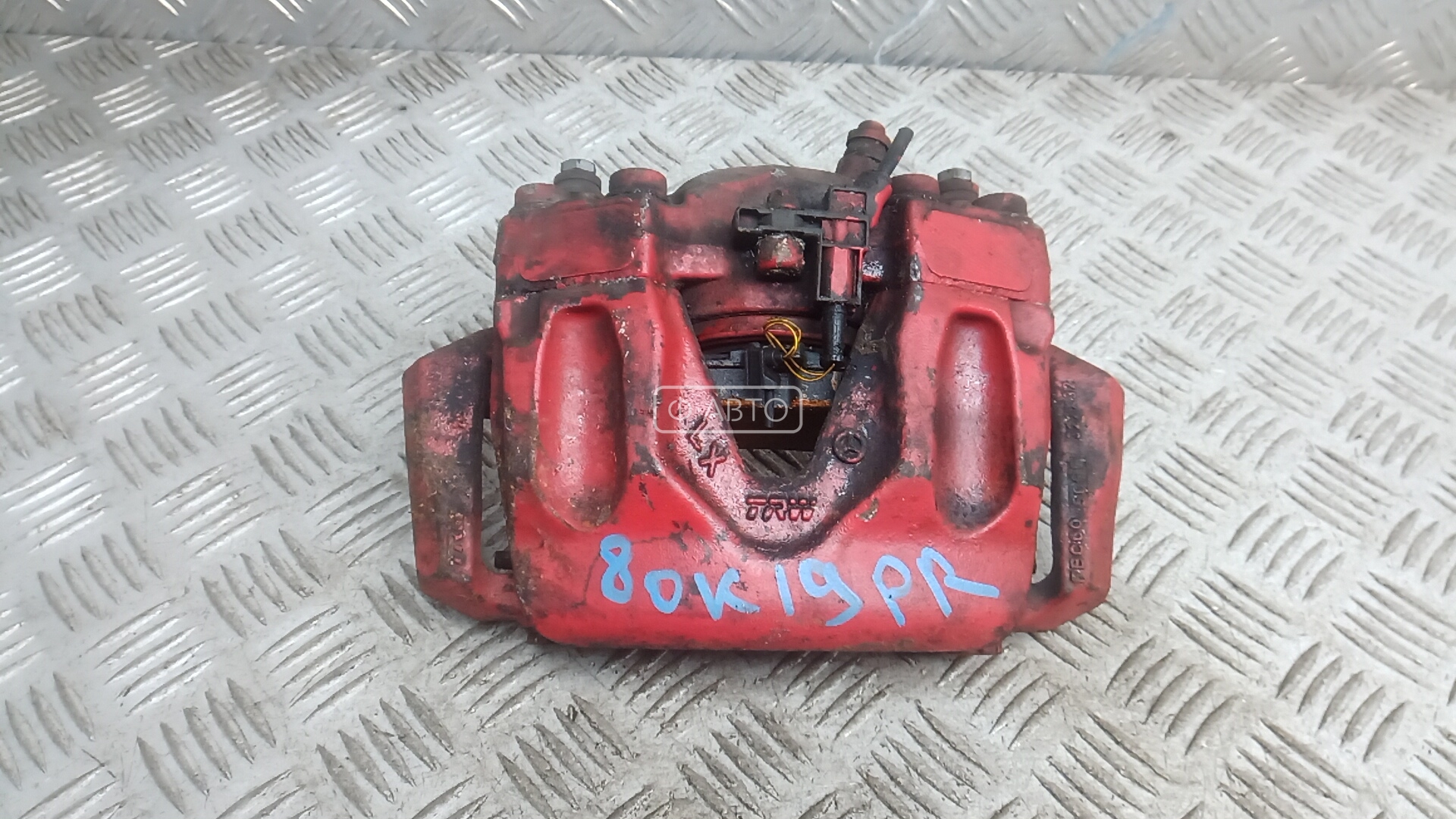 Суппорт тормозной передний правый