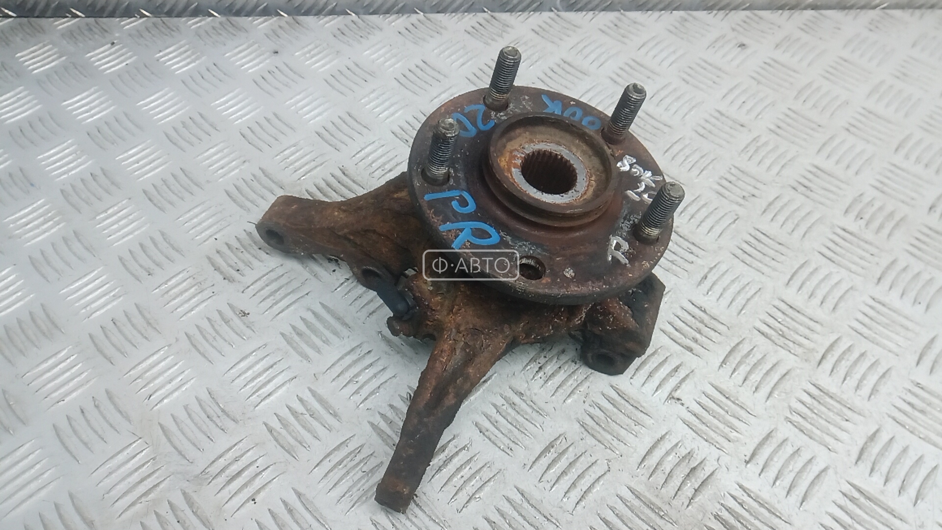 Ступица передняя правая