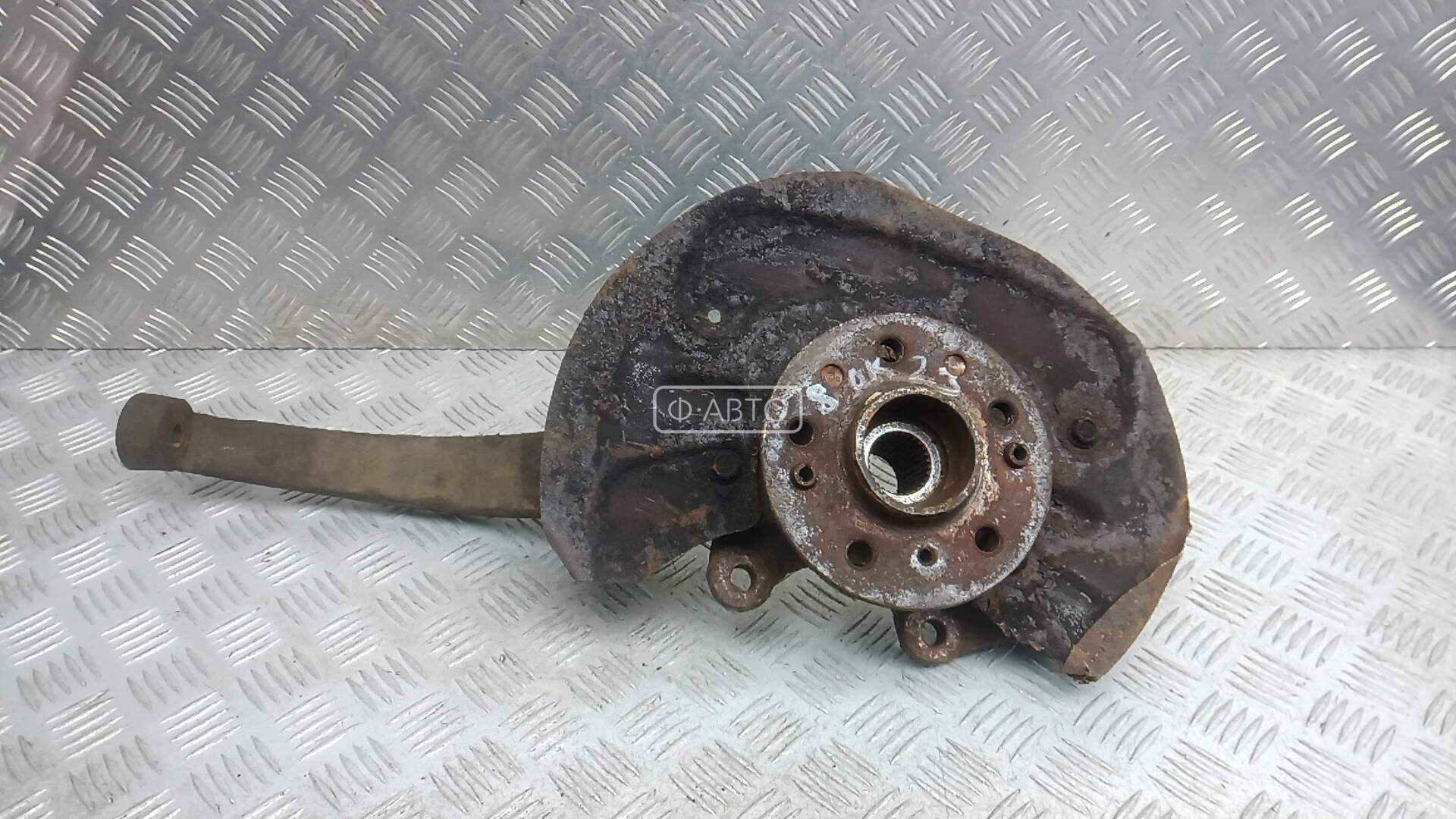 Ступица передняя правая