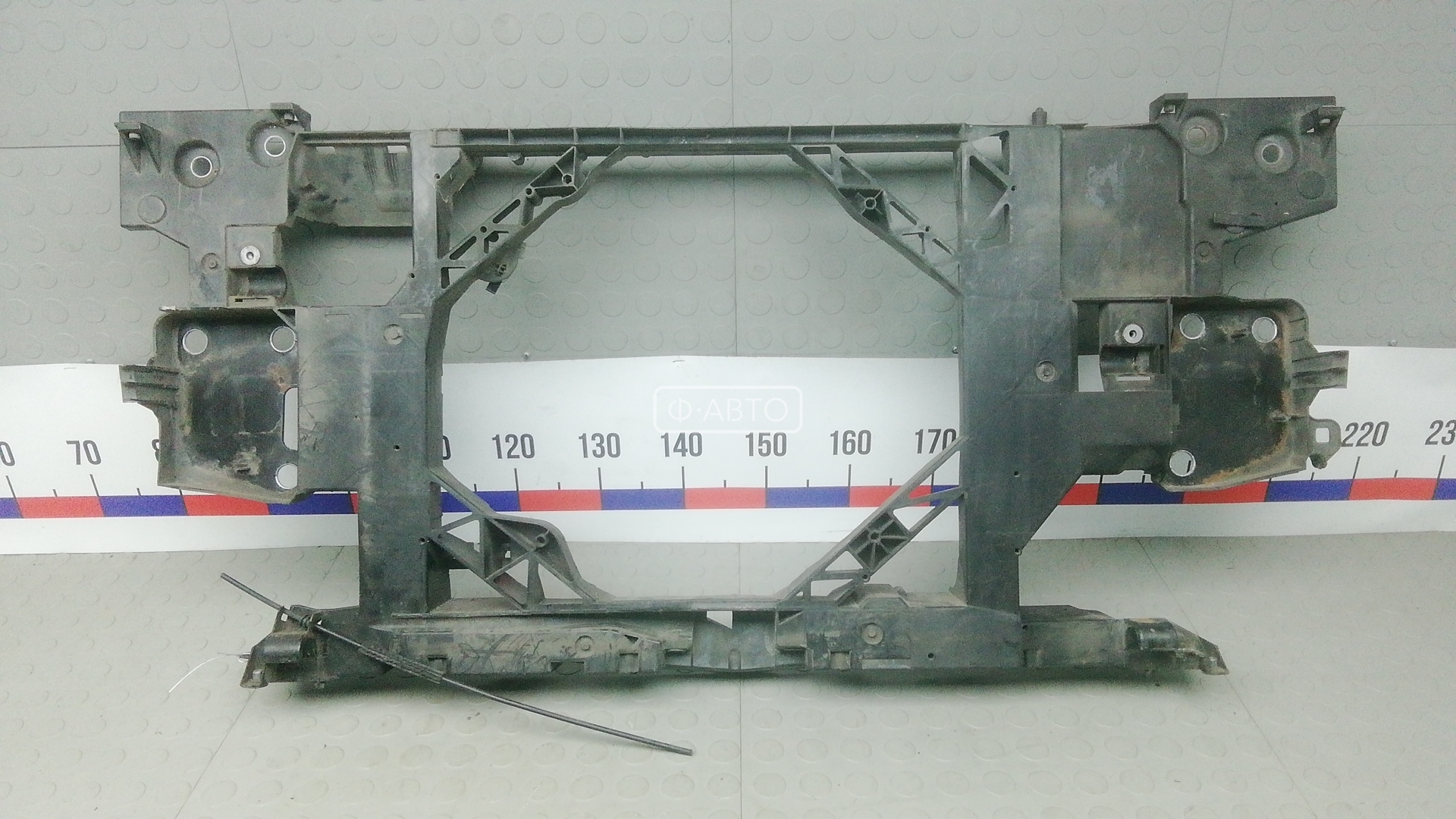Передняя панель крепления облицовки (телевизор)