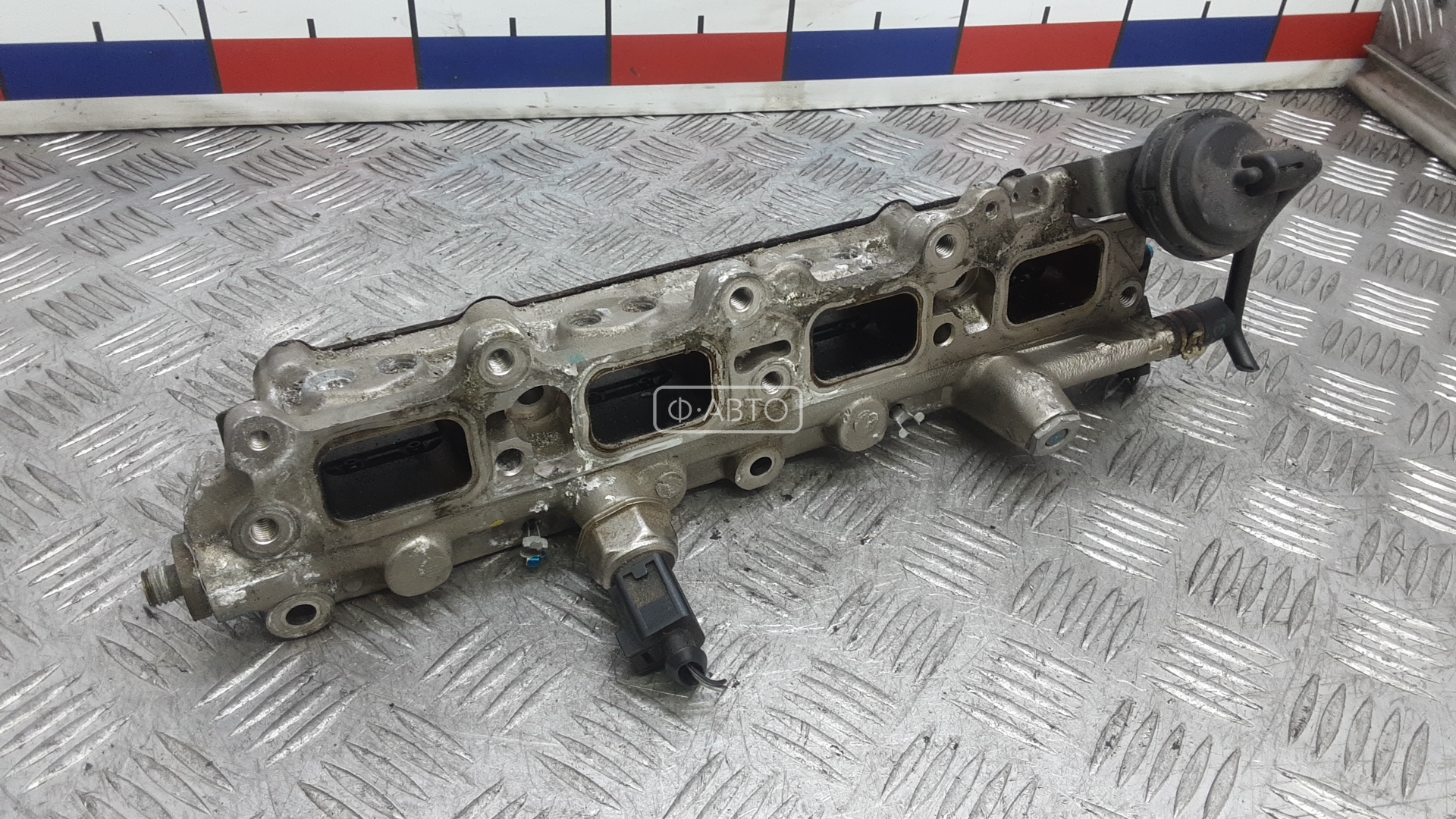 Топливная рампа бензиновая