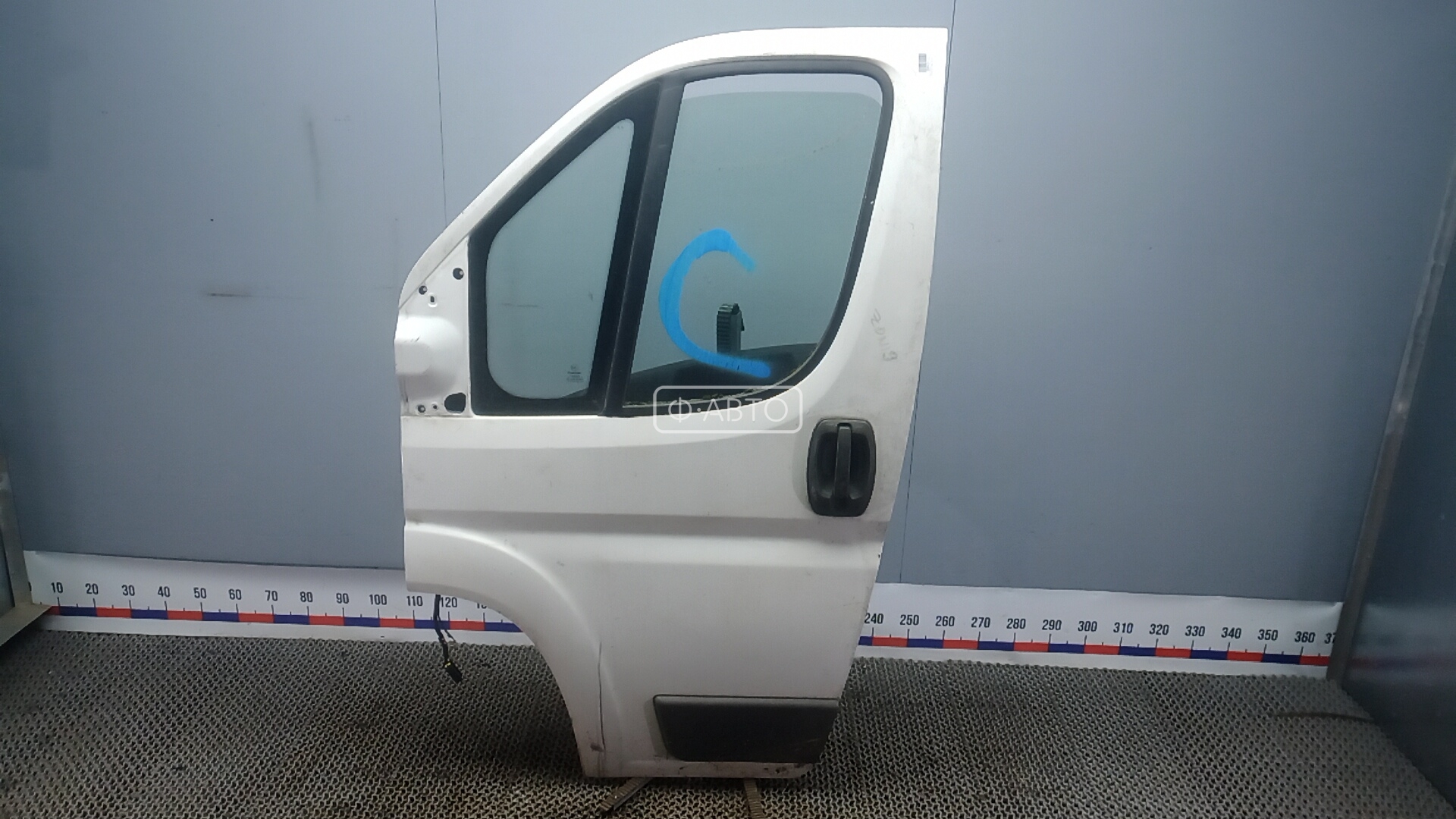 Дверь передняя левая