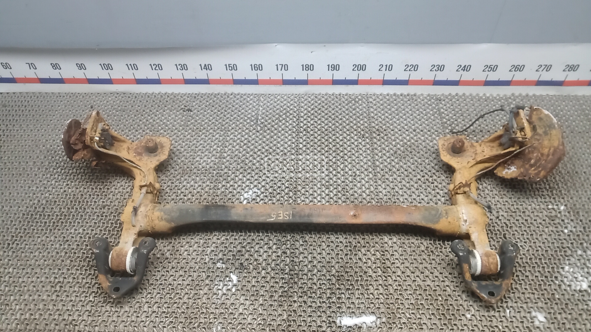 Балка задняя