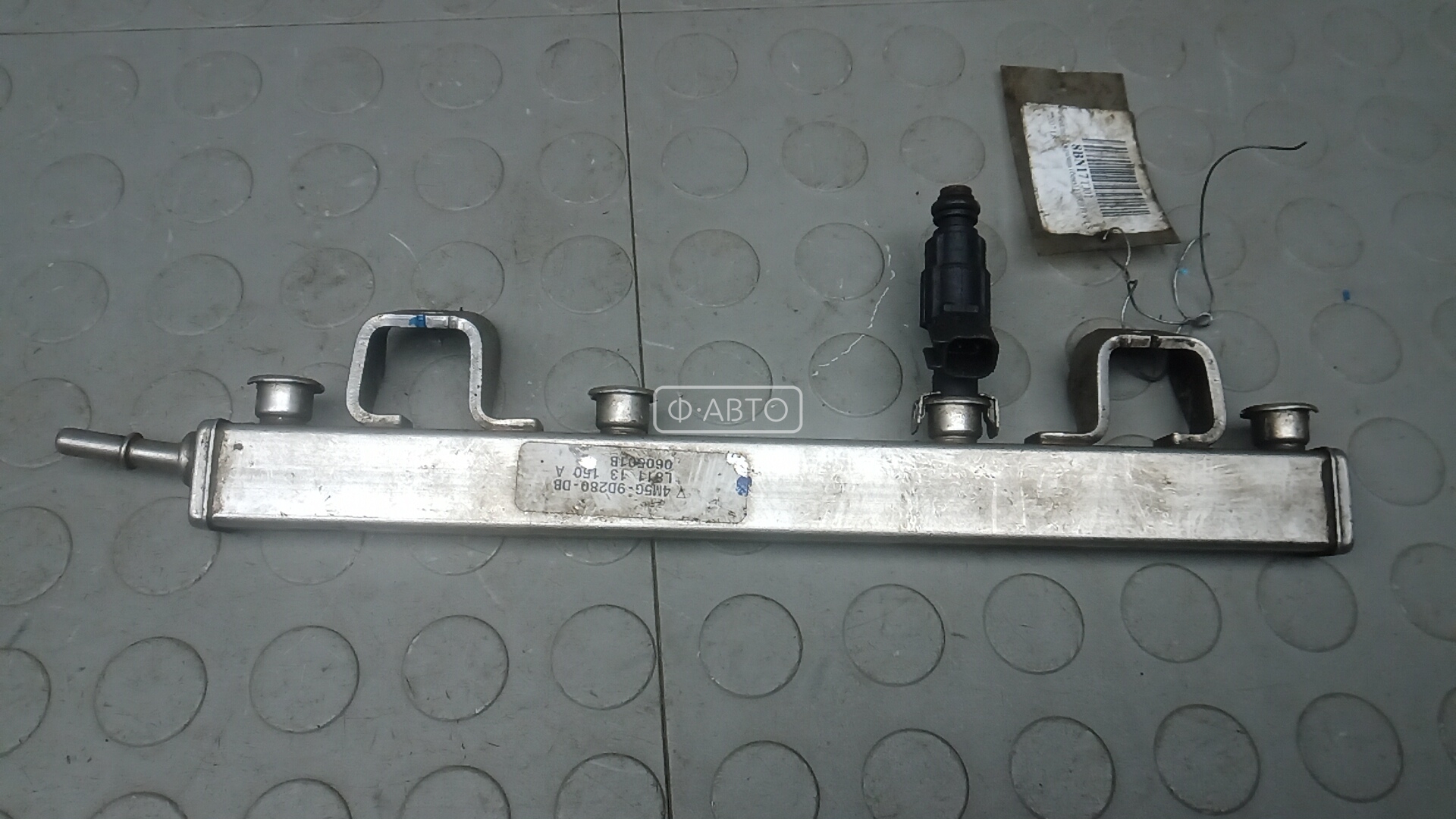 Топливная рампа бензиновая