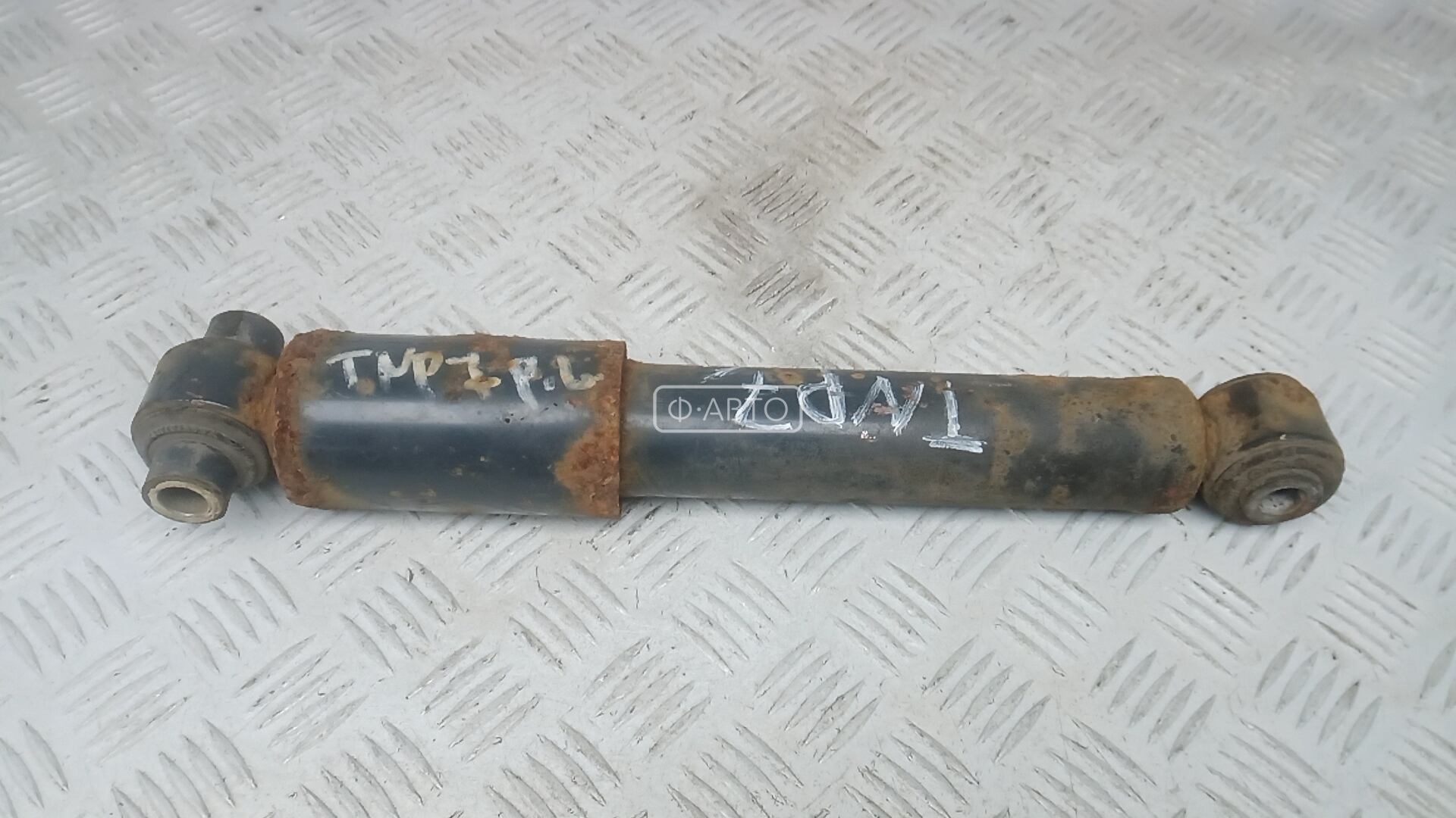 Амортизатор передний