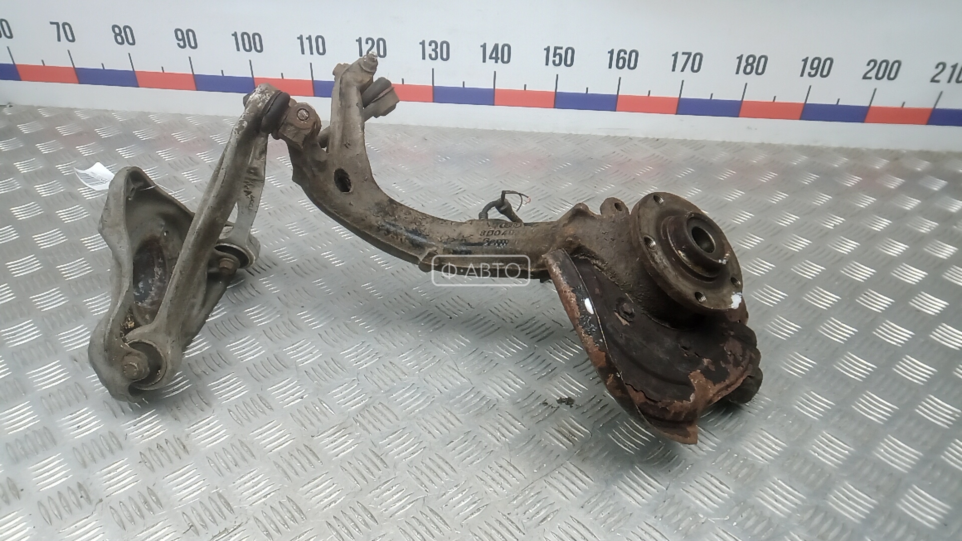 Ступица передняя левая