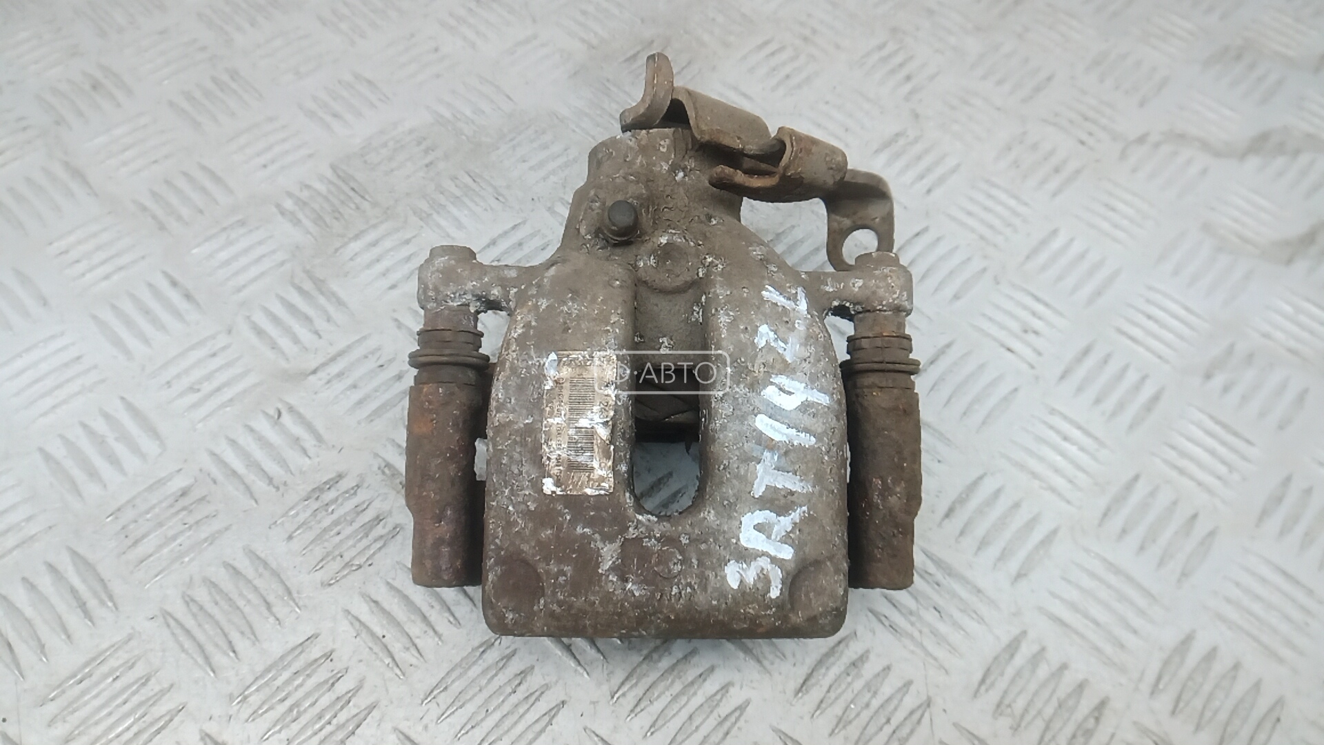 Суппорт тормозной задний левый