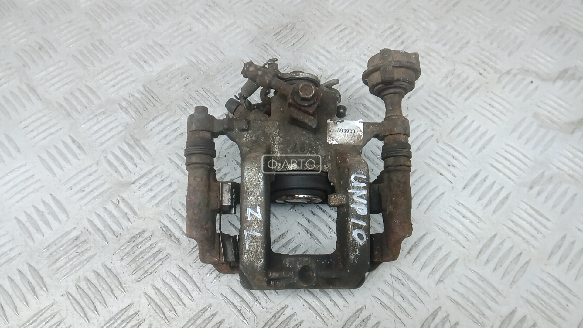 Суппорт тормозной задний левый