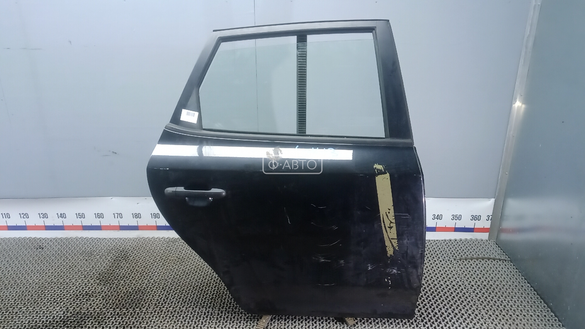Дверь задняя правая